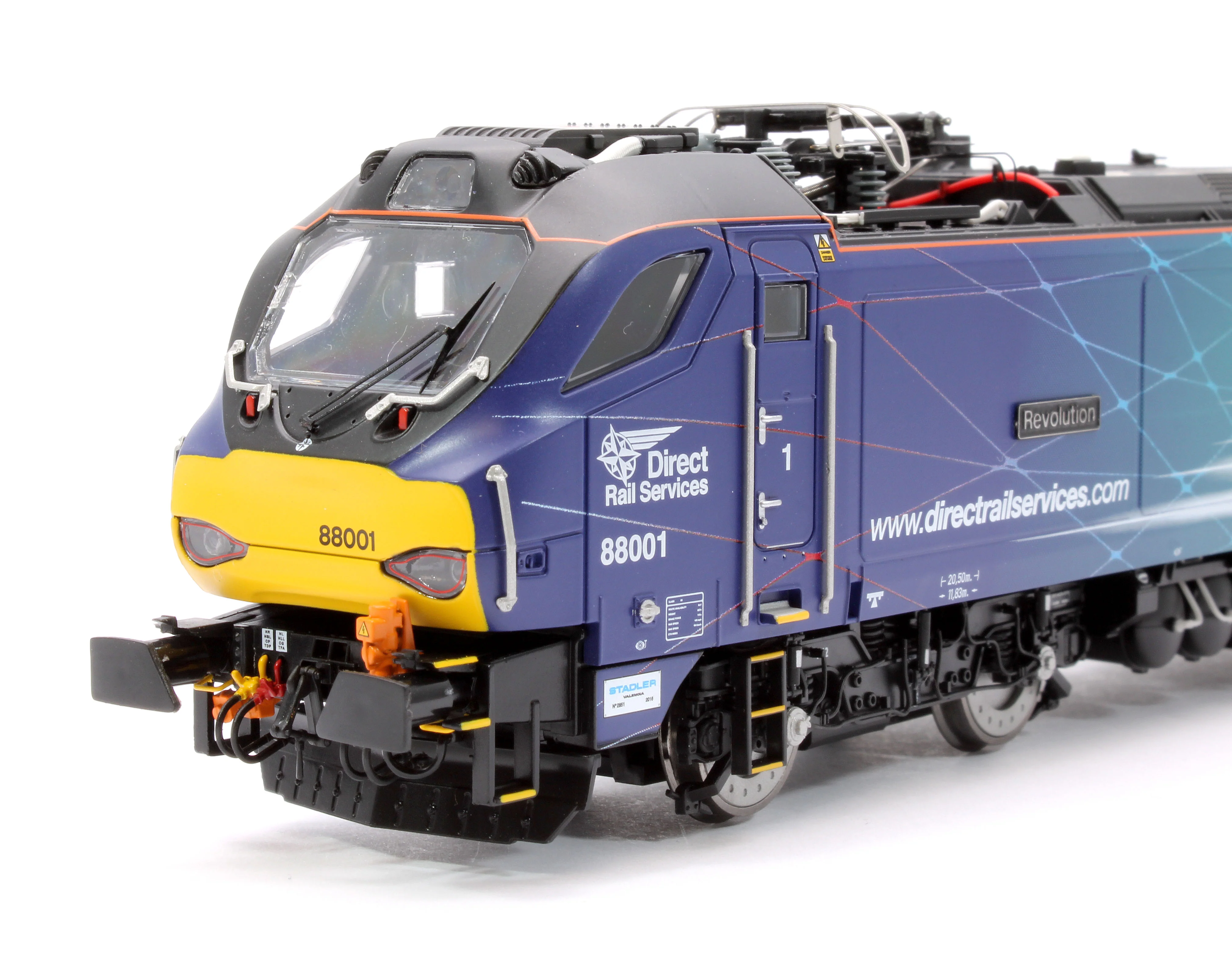 4D-088-001S Class 88 'Revolution' 88001 DRS Electro-Diesel Locomotive (DCC Sound & Working Pantograph) - Image 9