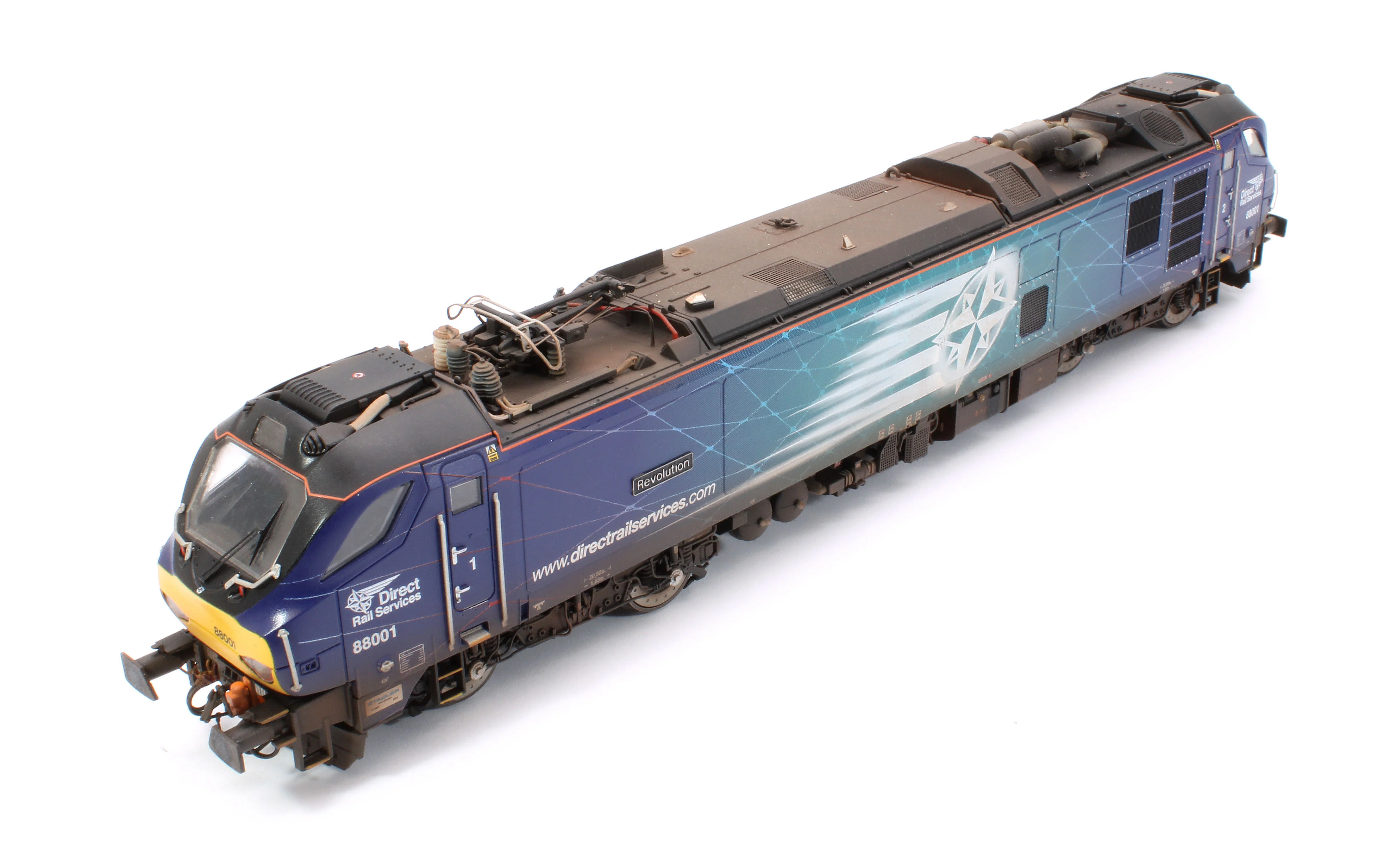 4D-088-001W Highly Detailed Premium Weathered Class 88 'Revolution' 88001 DRS Electro-Diesel Locomotive - Image 11