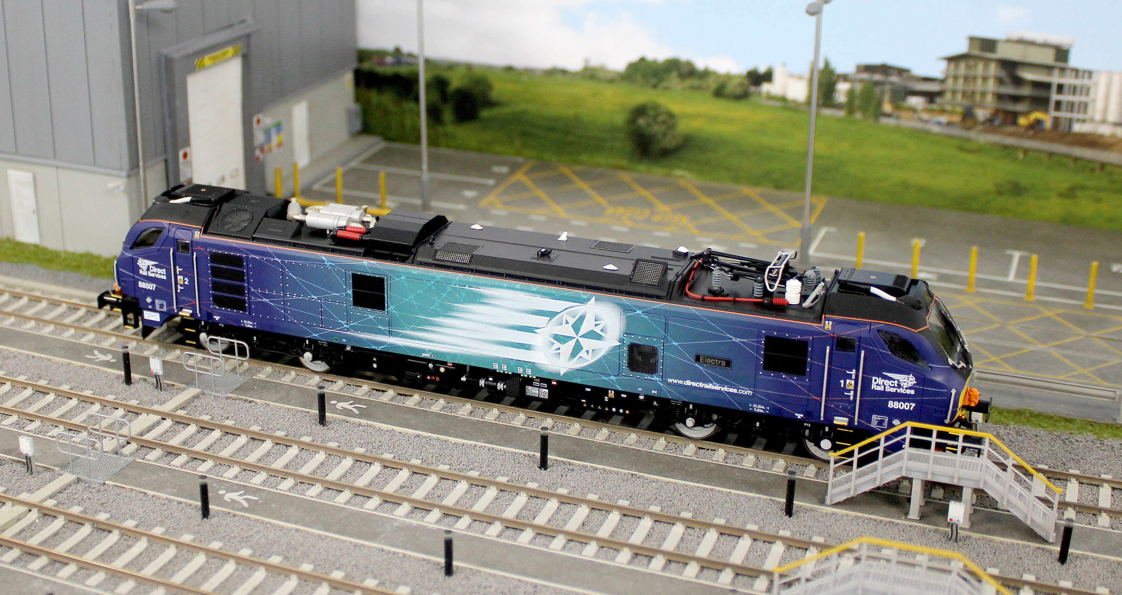 4D-088-003 Class 88 'Electra' 88007 DRS Electro-Diesel Locomotive - Image 14