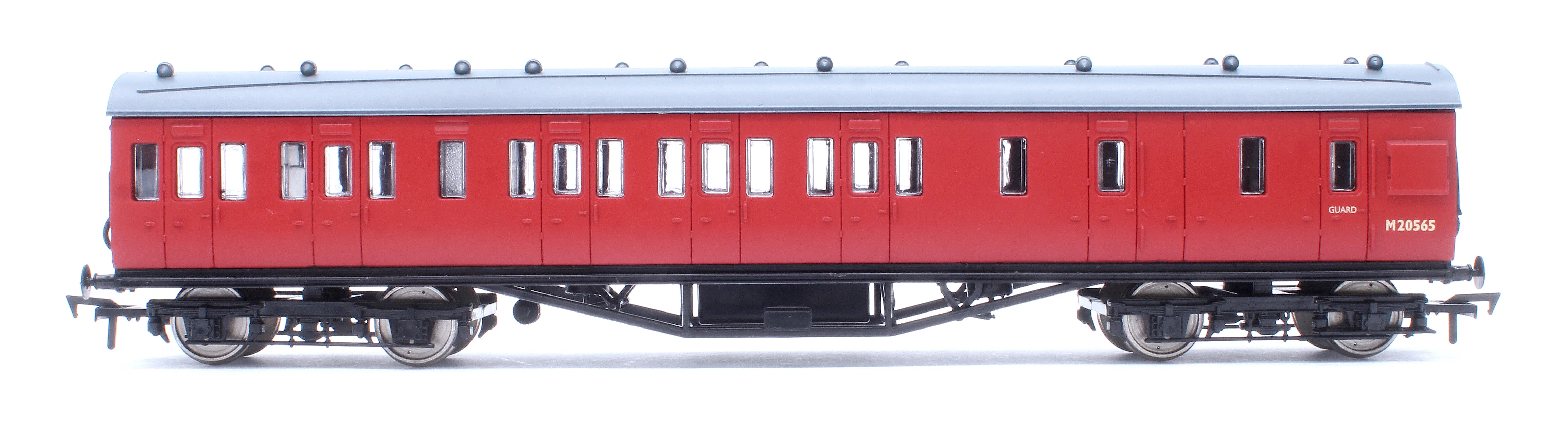 4P-010-202 57ft Stanier Non-Corridor Brake M20565 BR Unlined Carmine - Image 2