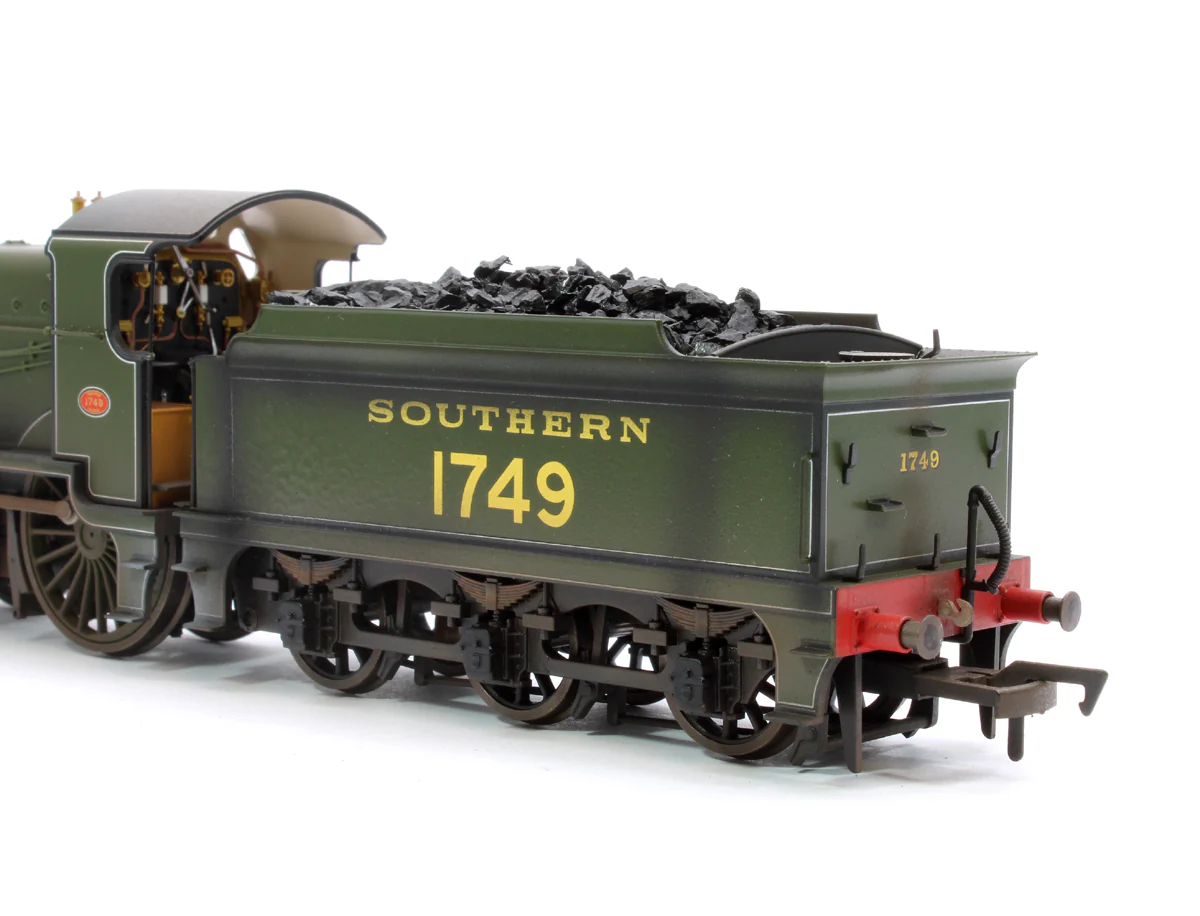 4S-028-002DWL Highly Detailed Premium Weathered SECR Maunsell D1 Class Southern SR Maunsell Olive Green 4-4-0 Steam Locomotive No.1749 - Image 9