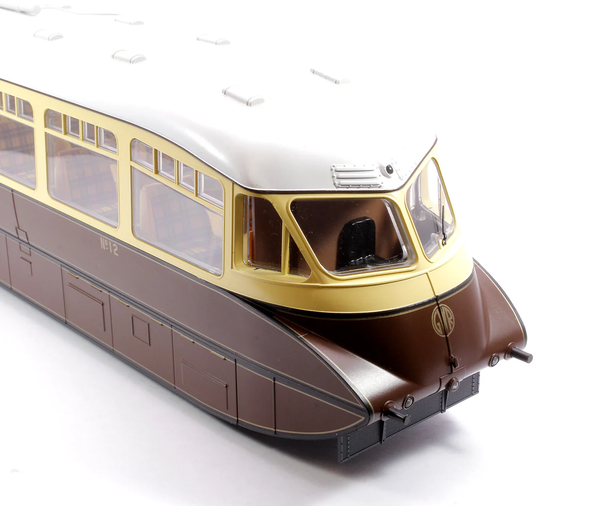7D-011-001D Streamlined Railcar 12 Lined Chocolate & Cream GWR Monogram Diesel Locomotive - DCC Fitted - Image 6