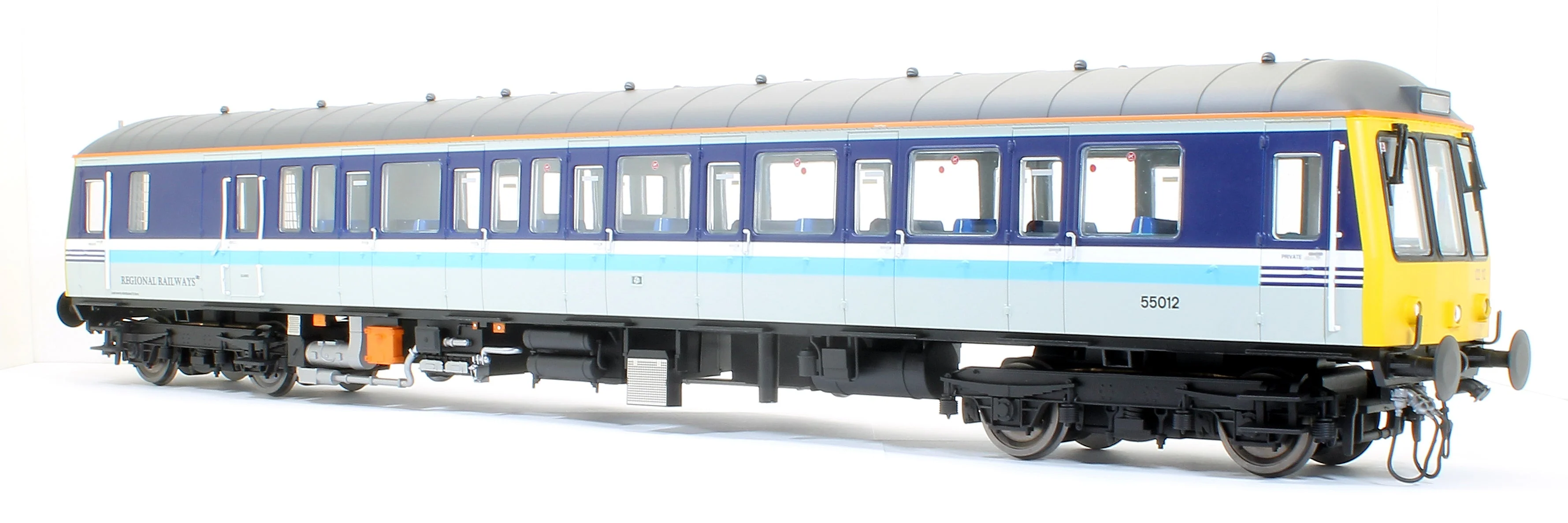 Pre-Owned 7D-015-003D Class 122 55012 Regional Railways Single Car DMU - DCC Fitted - Image 3