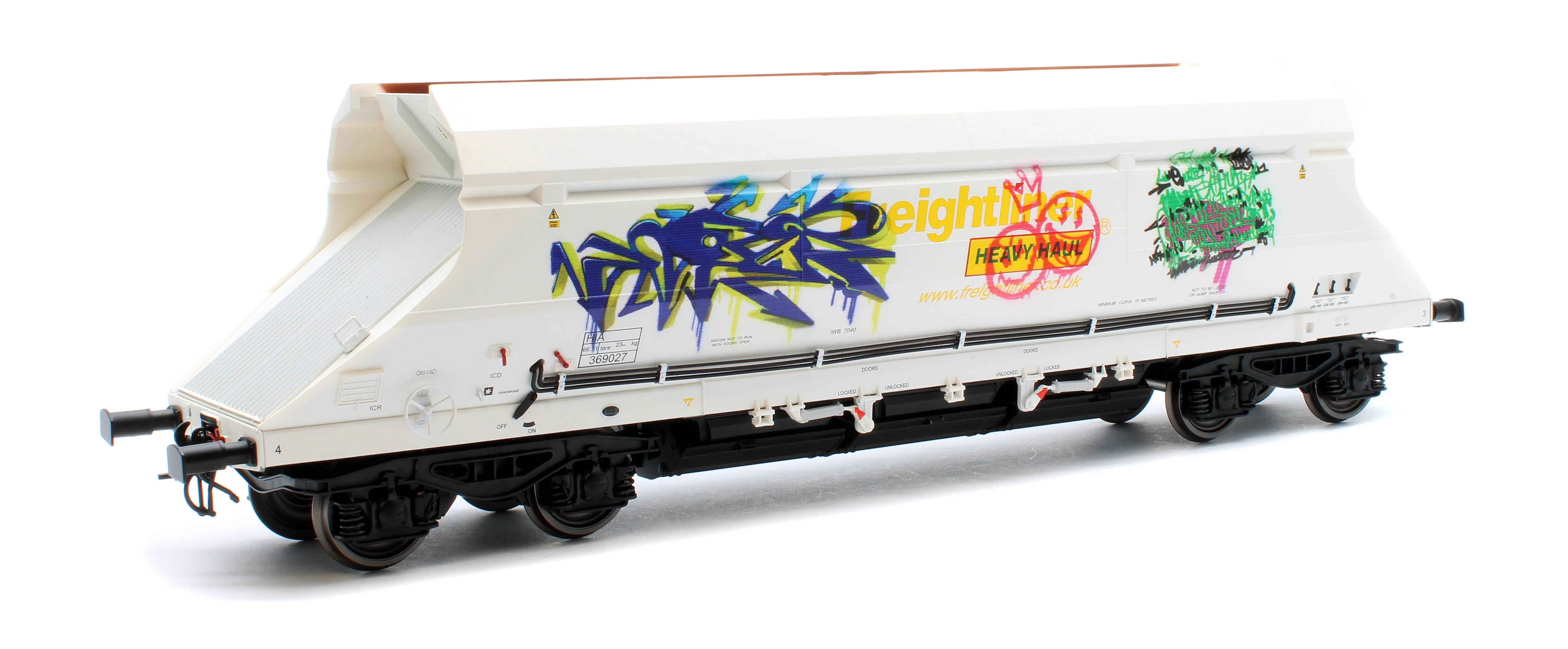 7F-026-003G HIA Freightliner White Heavy Haul Limestone Hopper 369027 Graffiti - Image 2