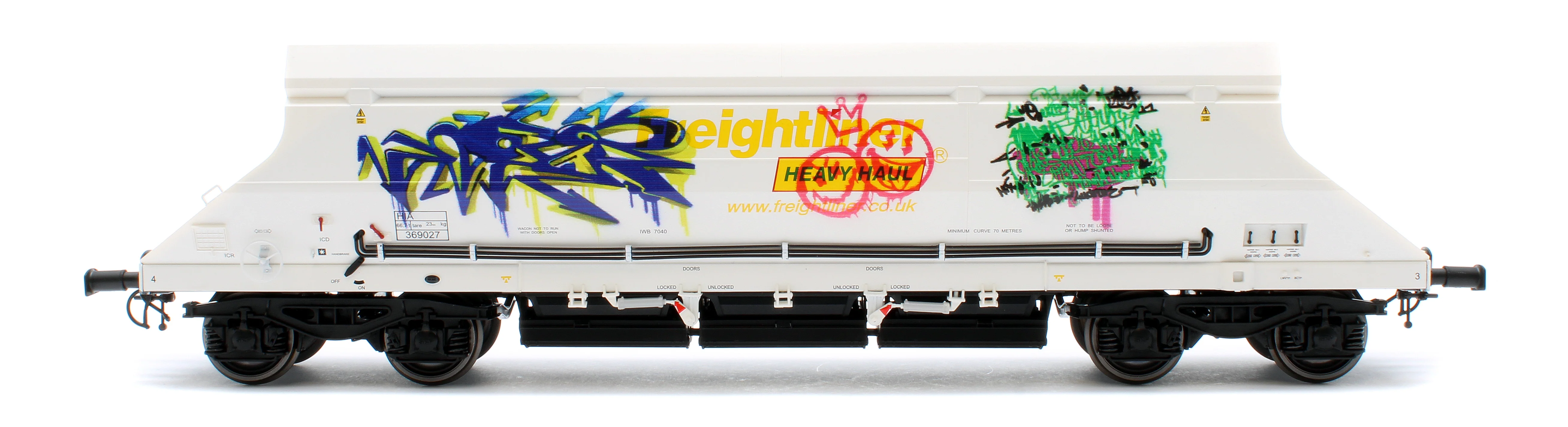 7F-026-003G HIA Freightliner White Heavy Haul Limestone Hopper 369027 Graffiti - Image 3