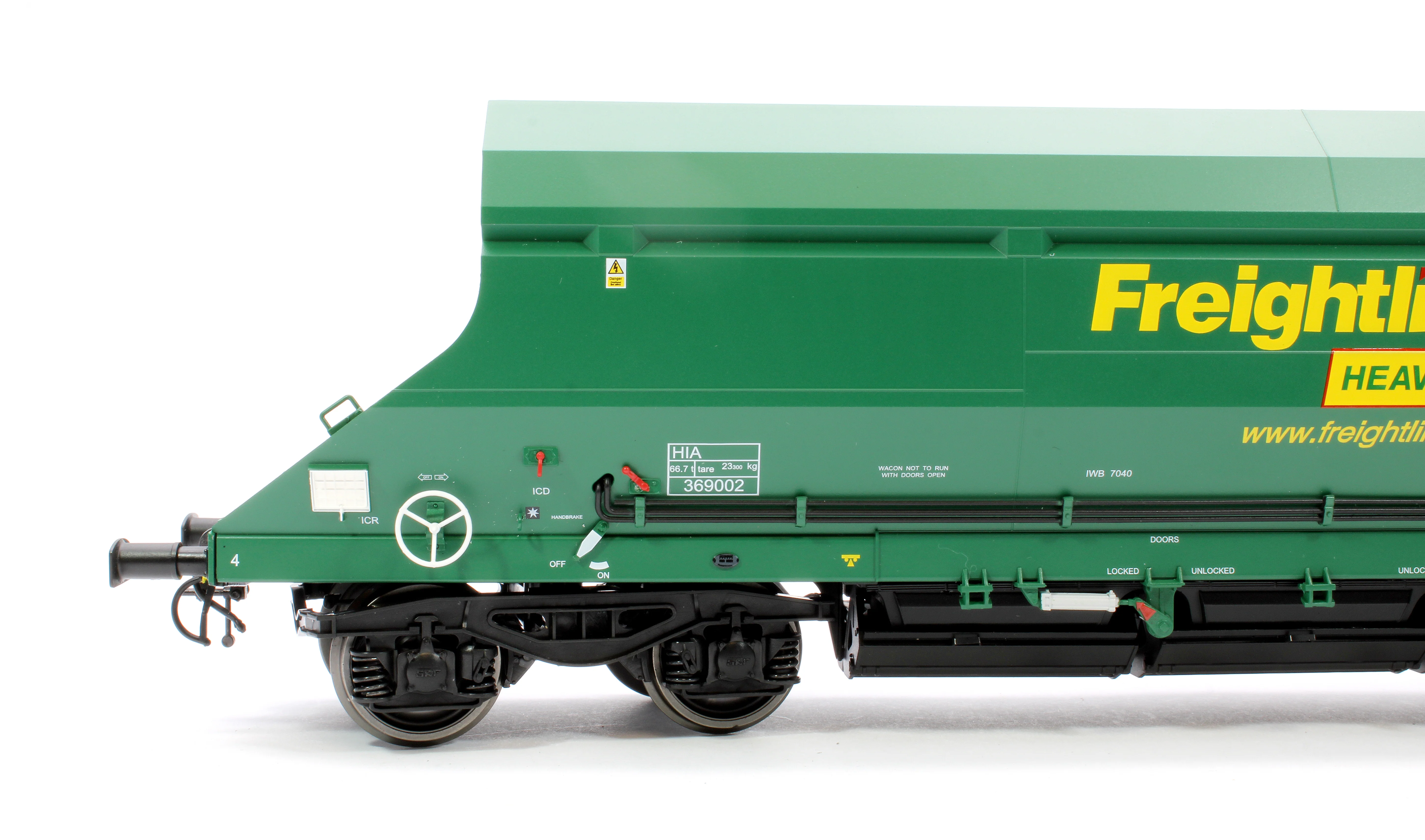 7F-026-005 HIA Freightliner Green Heavy Haul Limestone Hopper 369002 - Image 4