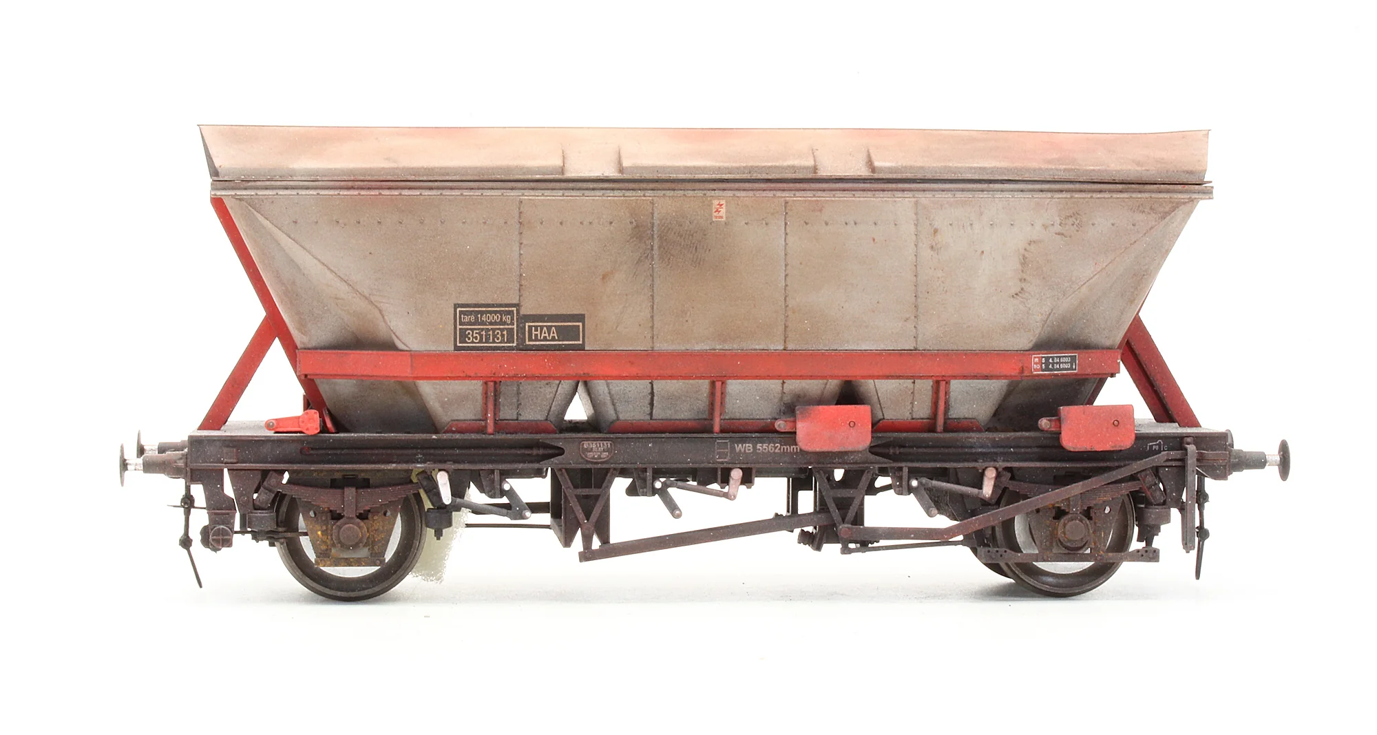 7F-048-100 Pre-Owned MGR HAA Coal Wagon (Red Cradle) with Top Skip #351131 - Custom Weathered - Image 4