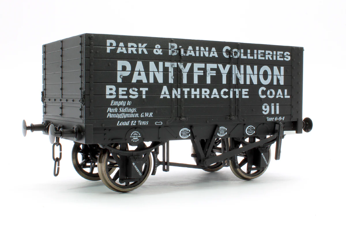 7F-073-015 7 Plank 9' W/B Three Door Pantyffynnon 911