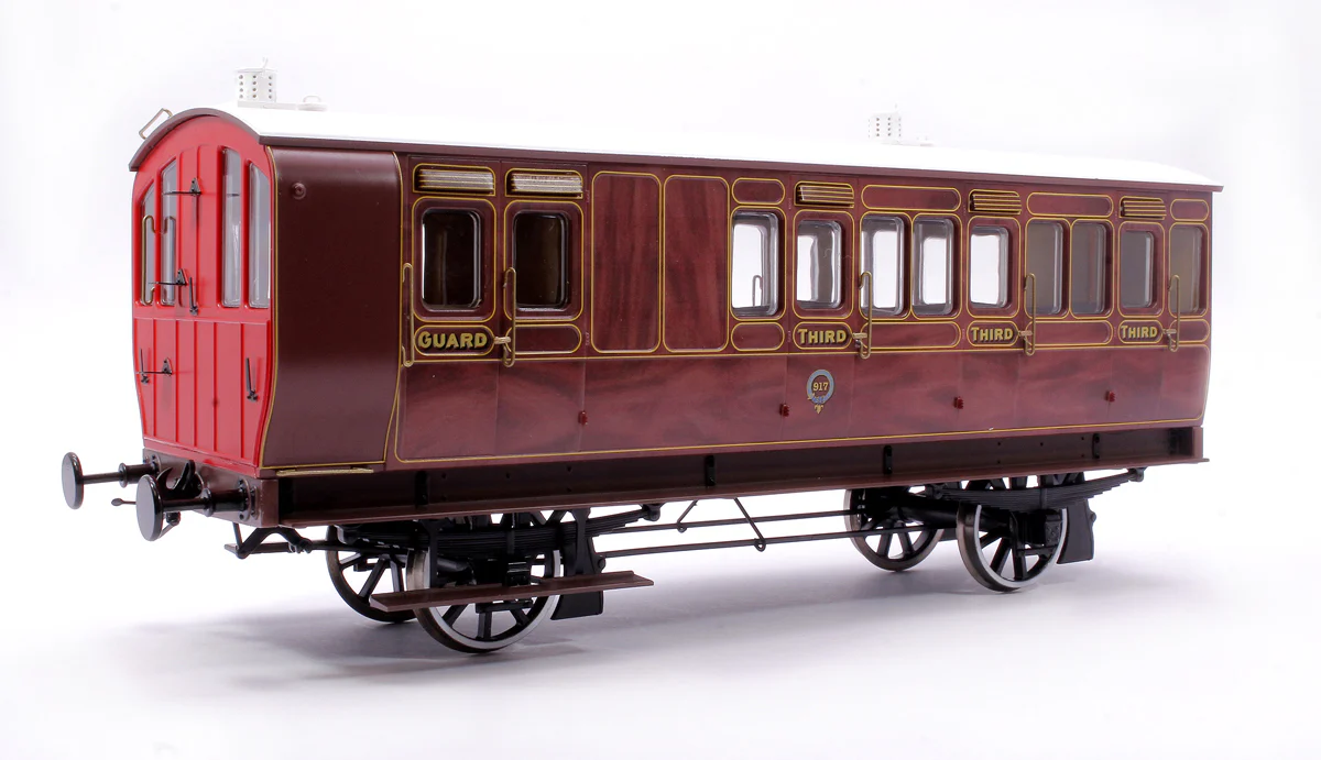 7P-020-001D Stroudley 4 Wheel Sub Oil Lit Brake 3rd Mahogany 917 - DCC & Light Bar Fitted