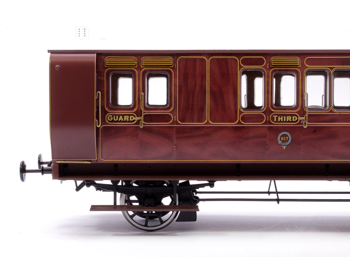 7P-020-001D Stroudley 4 Wheel Sub Oil Lit Brake 3rd Mahogany 917 - DCC & Light Bar Fitted - Image 5