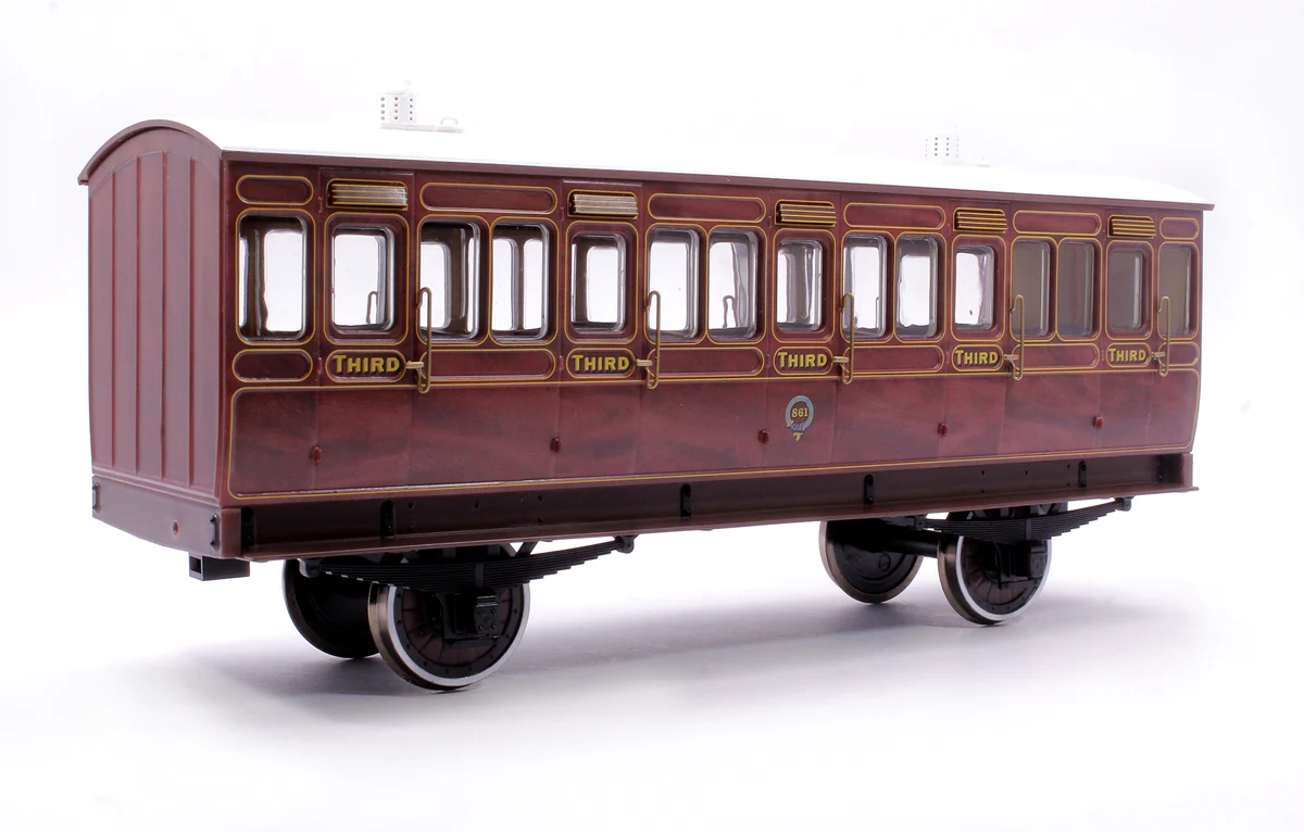 7P-020-100D Stroudley 4 Wheel Suburban Oil Lit 3rd Mahogany 861 - DCC & Light Bar Fitted