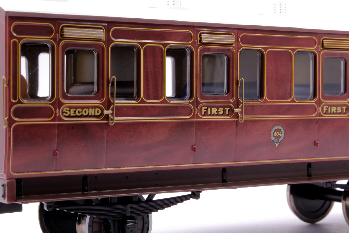 7P-020-300 Stroudley 4 Wheel Suburban Oil Lit Composite Mahogany 404 - Image 4