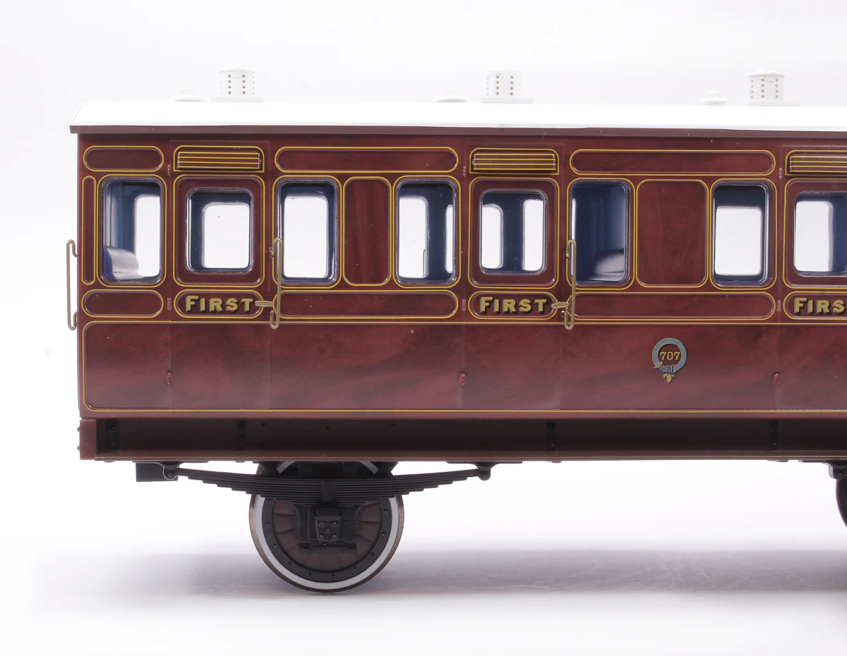 7P-020-400L Stroudley 4 Wheel Suburban Oil Lit 1st Mahogany 707 - Light Bar Fitted - Image 5