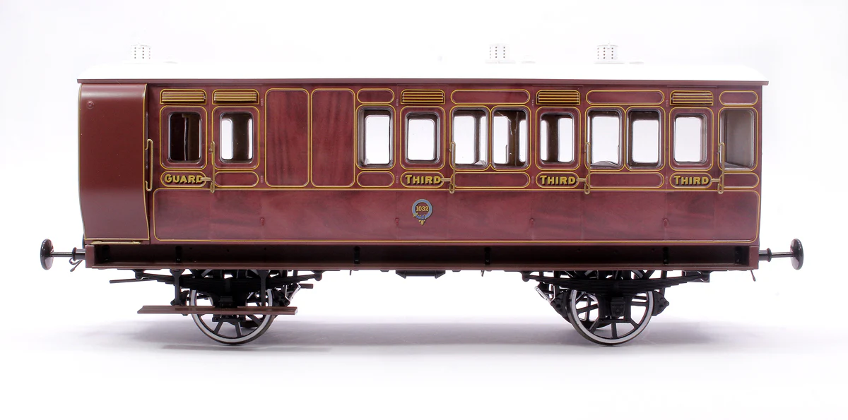 7P-020-501D Stroudley 4 Wheel Main Line Oil Lit Brake 3rd Mahogany 1032 DCC LBF - Image 2
