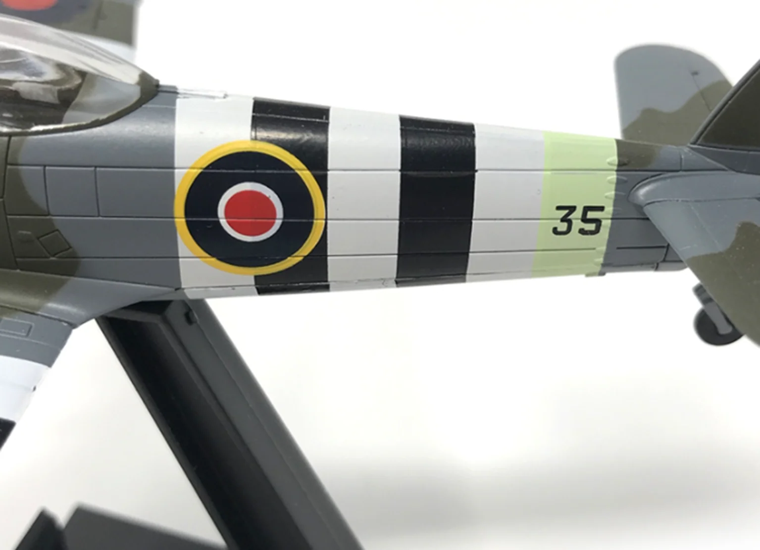 PKEA33305 Typhoon Mk IB R.A.F. D Day Bachmann Exclusive - Image 4