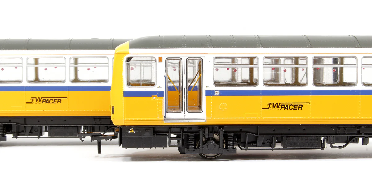 E83025 Class 143 2-Car DMU 143622 BR Tyne & Wear PTE - Image 10