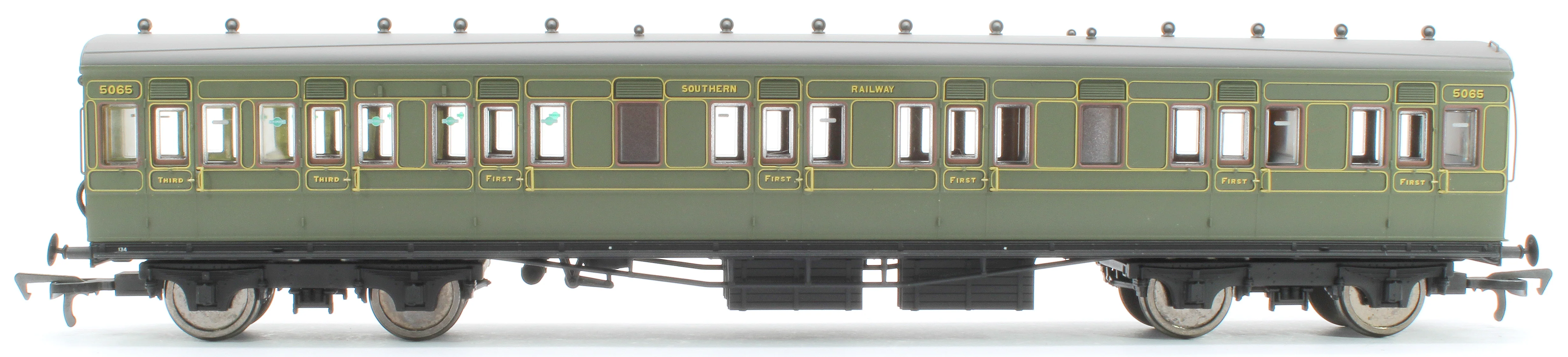 E86012 LSWR Cross Country 4-Coach Pack SR Maunsell Green - Image 6