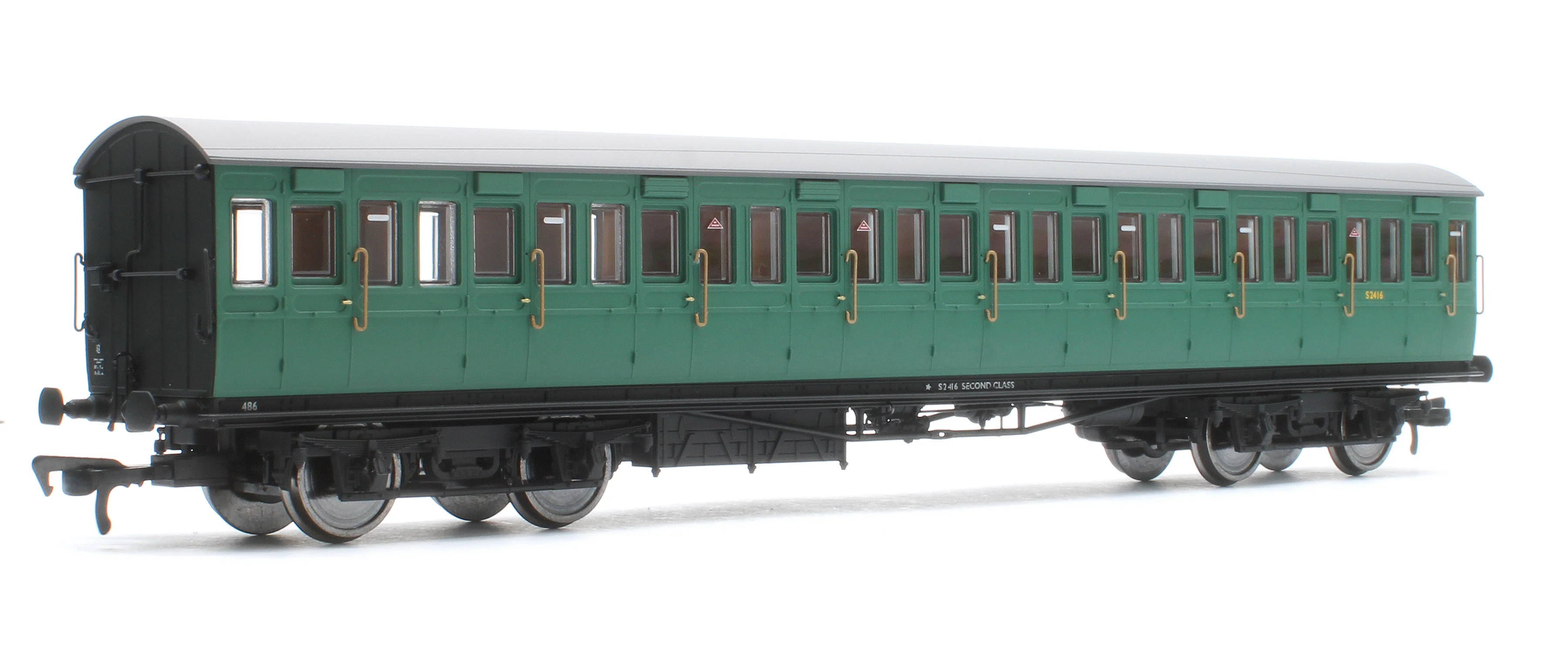 E86024 LBSCR 54ft 'Isle of Wight' 4-Coach Pack BR (SR) Green No. 486 - Image 14
