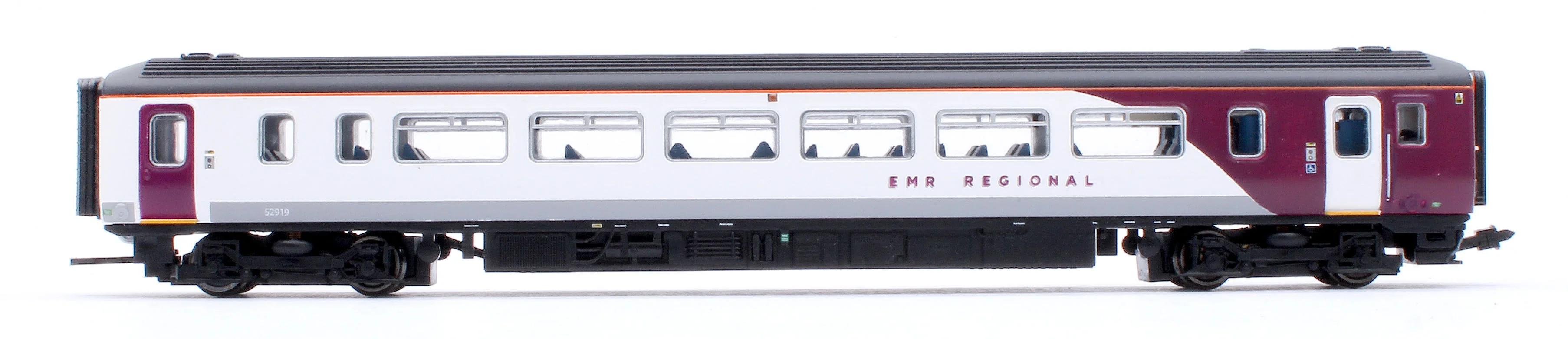 GM2000108 Regional Travel Premium Train Set - Image 3