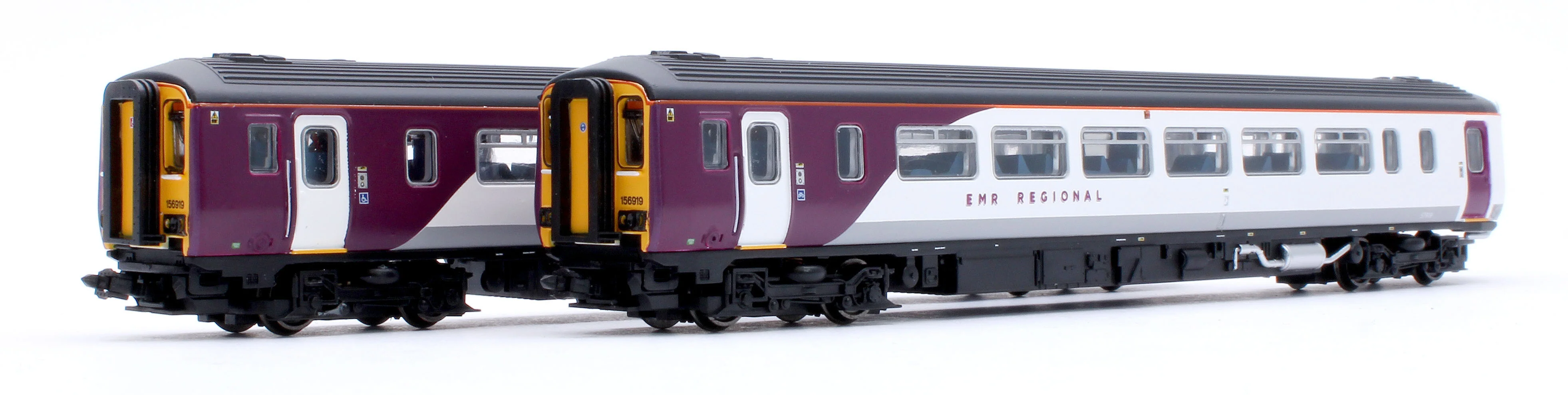 GM2000108 Regional Travel Premium Train Set - Image 8