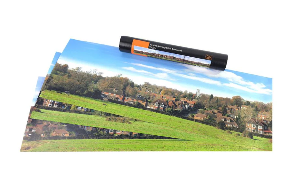 GM3700104 TT:120 Gauge Village Medium Photo Backscene (2038x228mm)