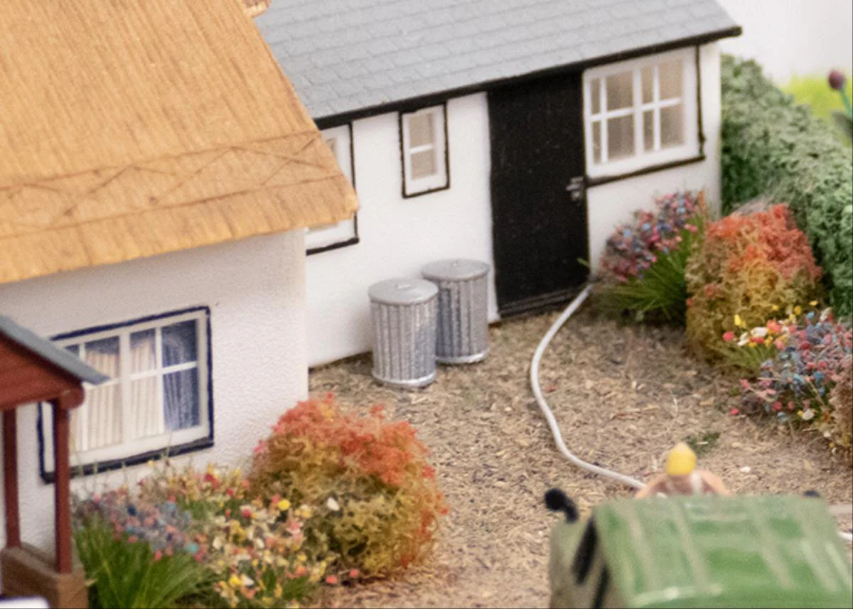 GM494 Traditional Dustbins 10pcs (Pre-Built) 3D Printed - Image 3