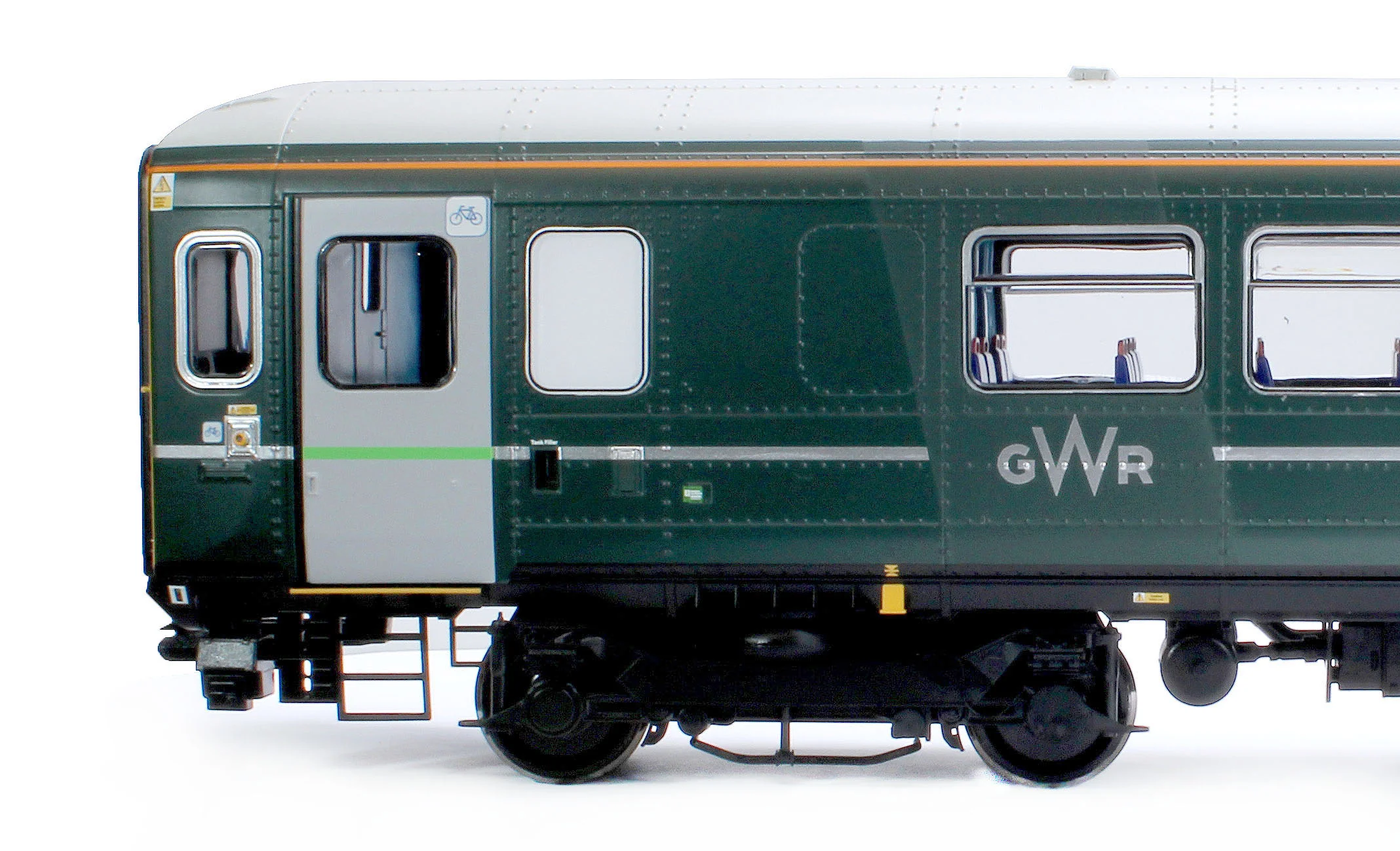 GM7240702 Class 153 GWR Green 153380 Diesel Locomotive - DCC Sound - Image 5