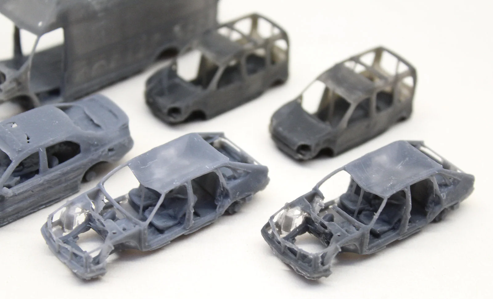 BS1056 Scrap Yard Cars and Vans UNPAINTED - Pack of 10 - Image 4