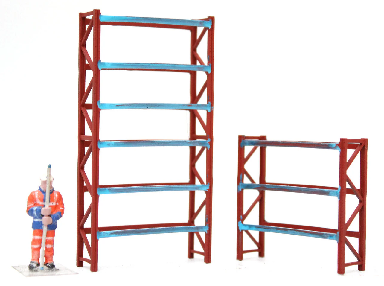 BS8013 Pallet Racking Warehouse Stores - RED BLUE - 1:76 OO Gauge - Image 2