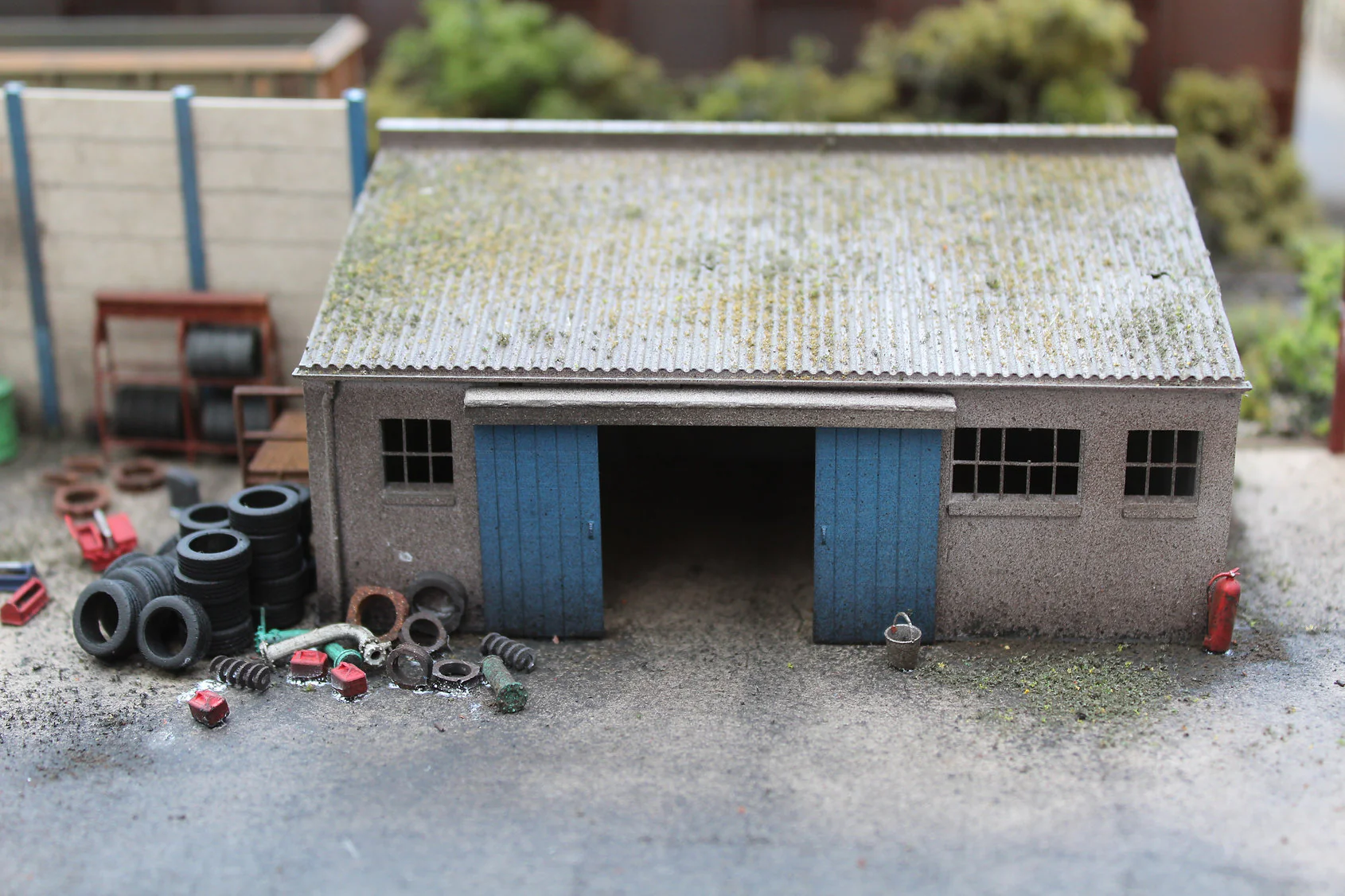 BS8030 Concrete Workshop Building Garage Sloped Roof - UNPAINTED - Image 6