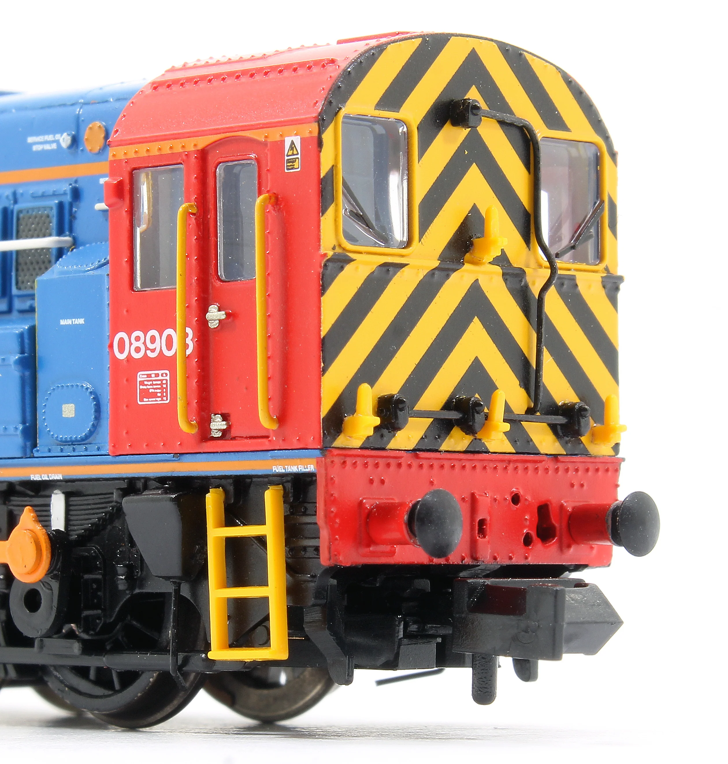 371-016SDSF Class 08 08908 East Midlands Trains Diesel Shunter DCC Sound (Regional Exclusive) - Image 7