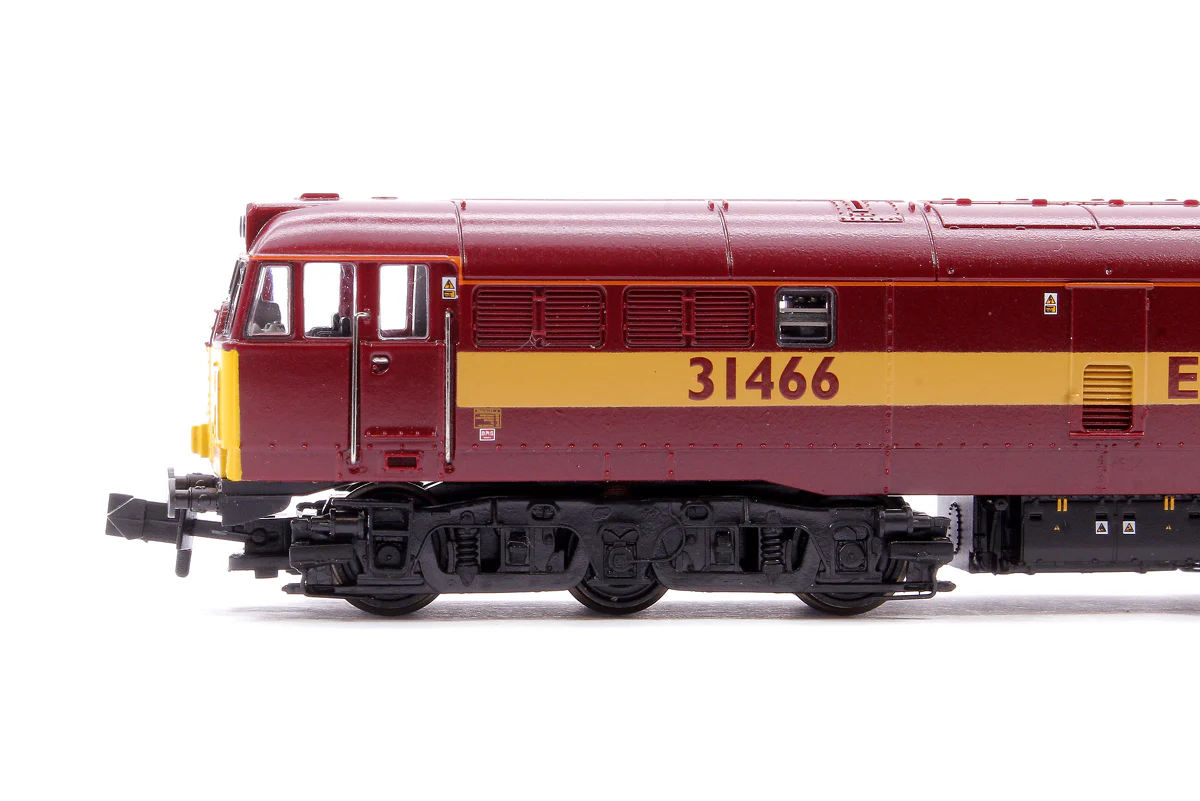 371-137SDSF Class 31/4 Refurbished 31466 EWS Diesel Locomotive (DCC Sound) Regional Exclusive - Image 6