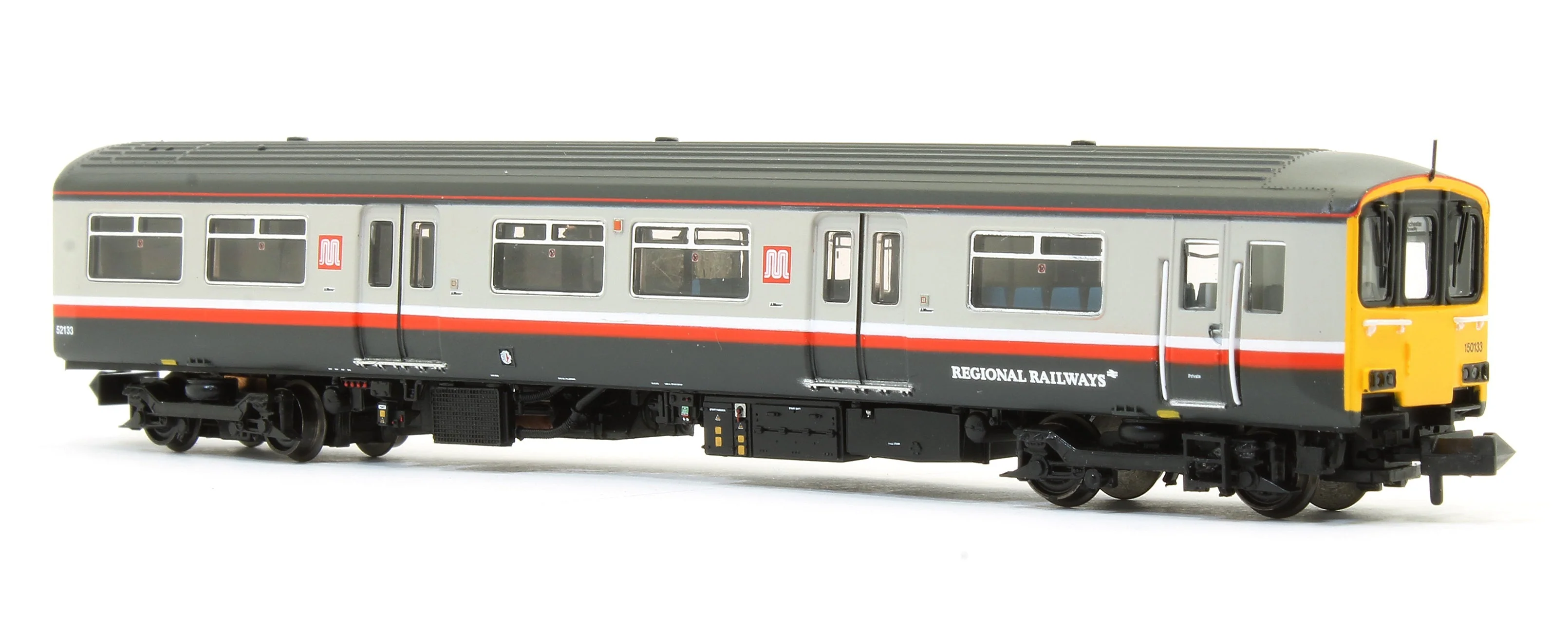 371-336SF Pre-Owned Class 150/1 2-Car DMU 150133 BR GMPTE (Regional Railways) DCC Sound - Image 5