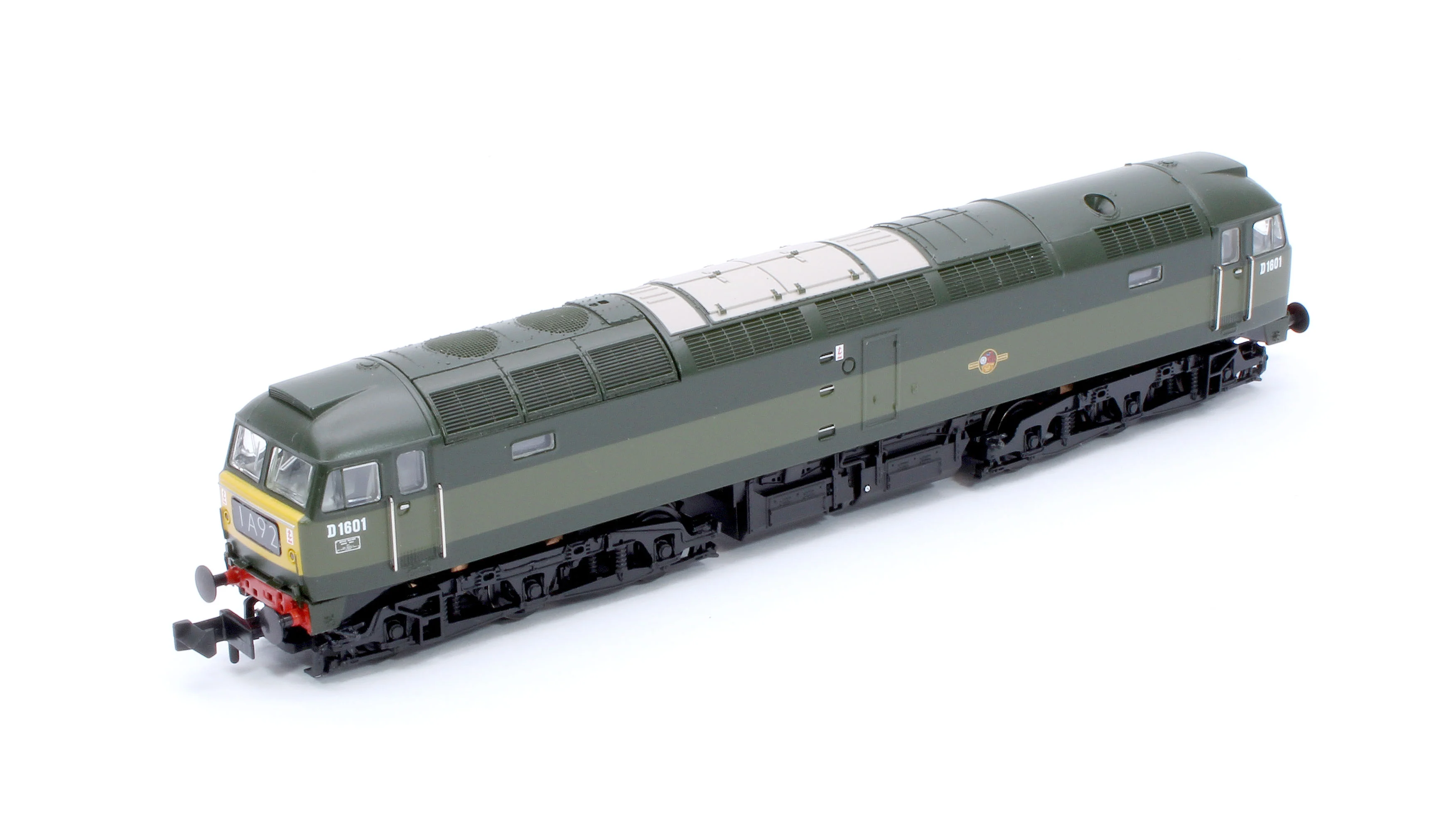 371-825ESF Class 47/0 D1601 BR Green (Small Yellow Panels) Diesel Locomotive - DCC Sound - Image 7
