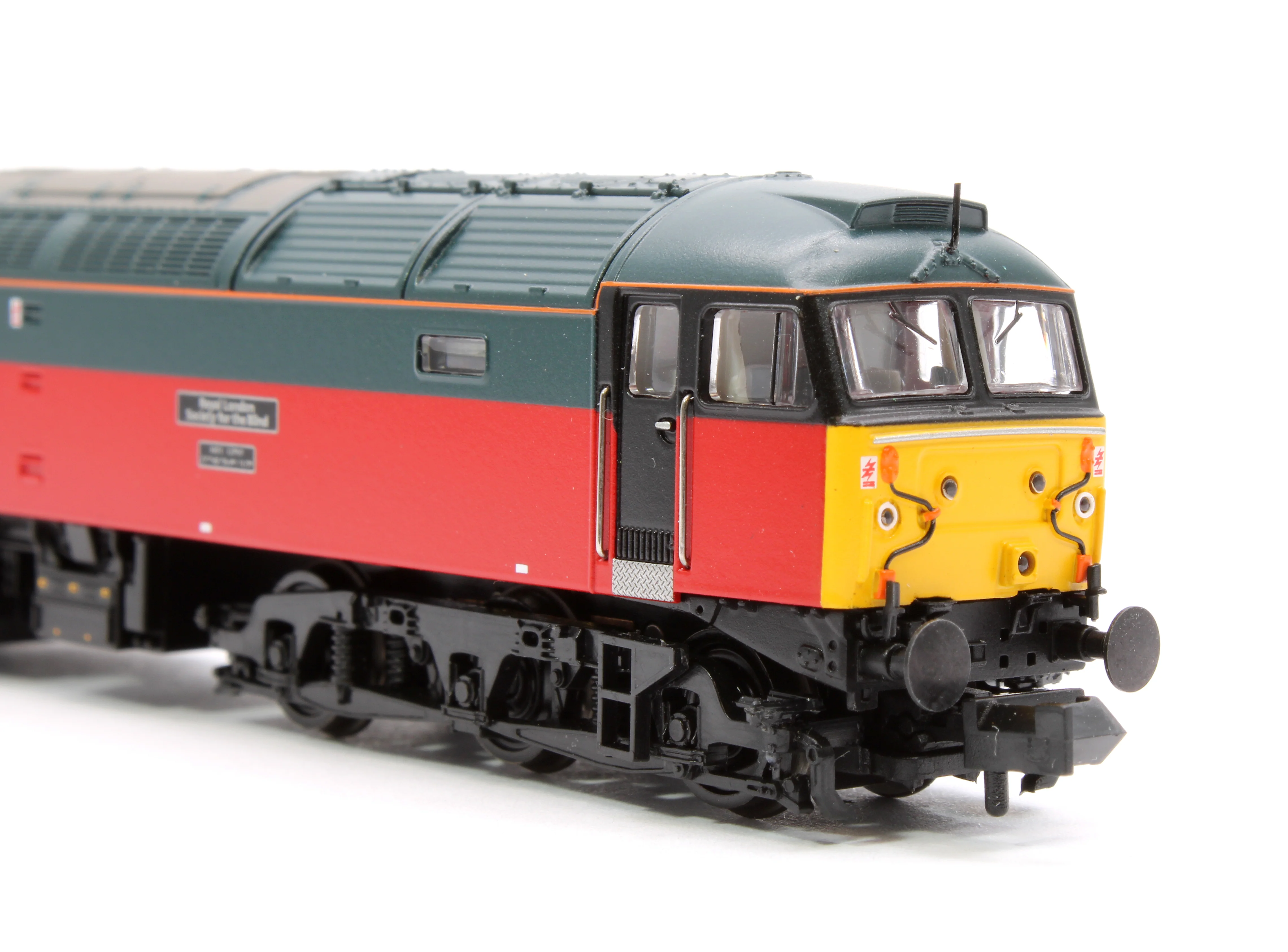 372-262 Class 47/7 47745 'Royal London Society For The Blind' Rail Express Systems Diesel Locomotive - Image 7
