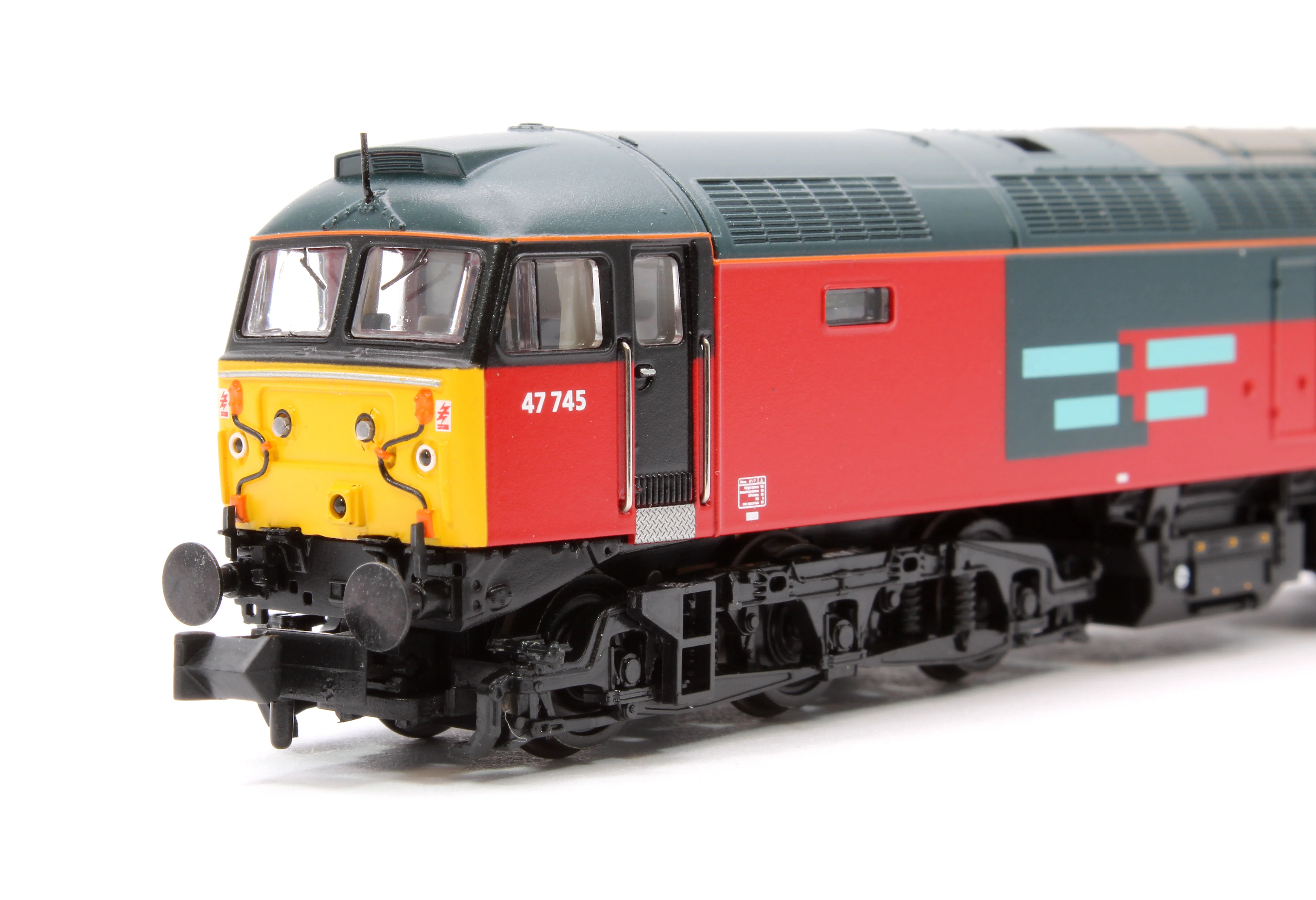 372-262SF Class 47/7 47745 'Royal London Society For The Blind' Rail Express Systems Diesel Locomotive - Sound Fitted - Image 6