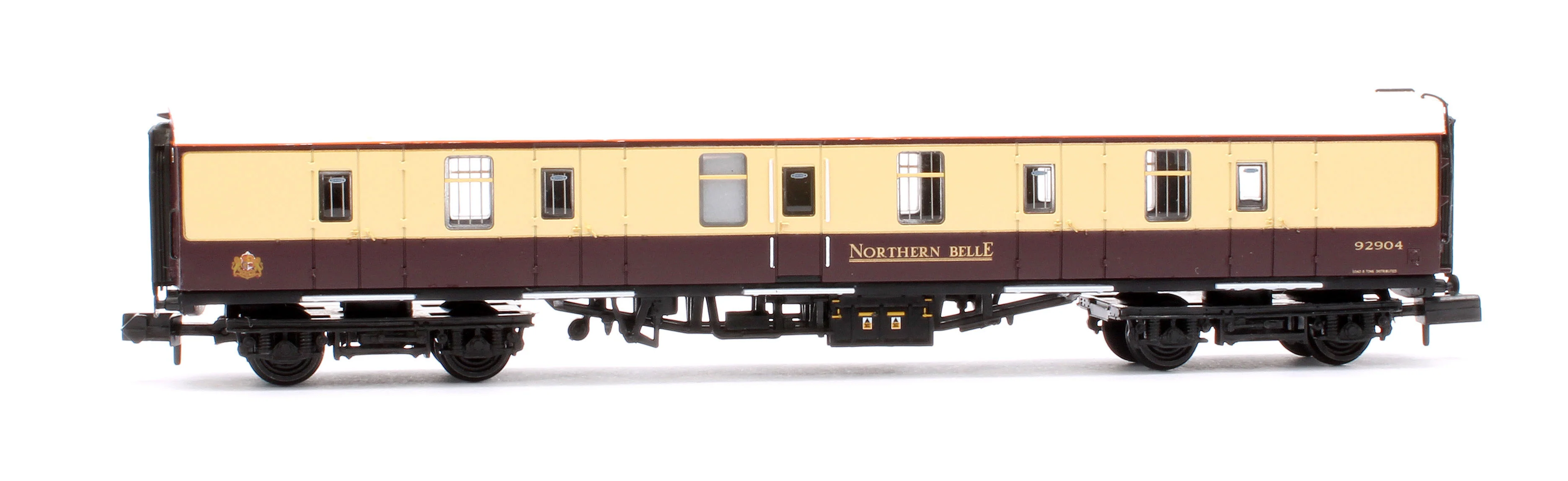 374-040K BR Mk1 BG Full Brake Northern Belle Maroon & Cream No. 92904 - Image 2