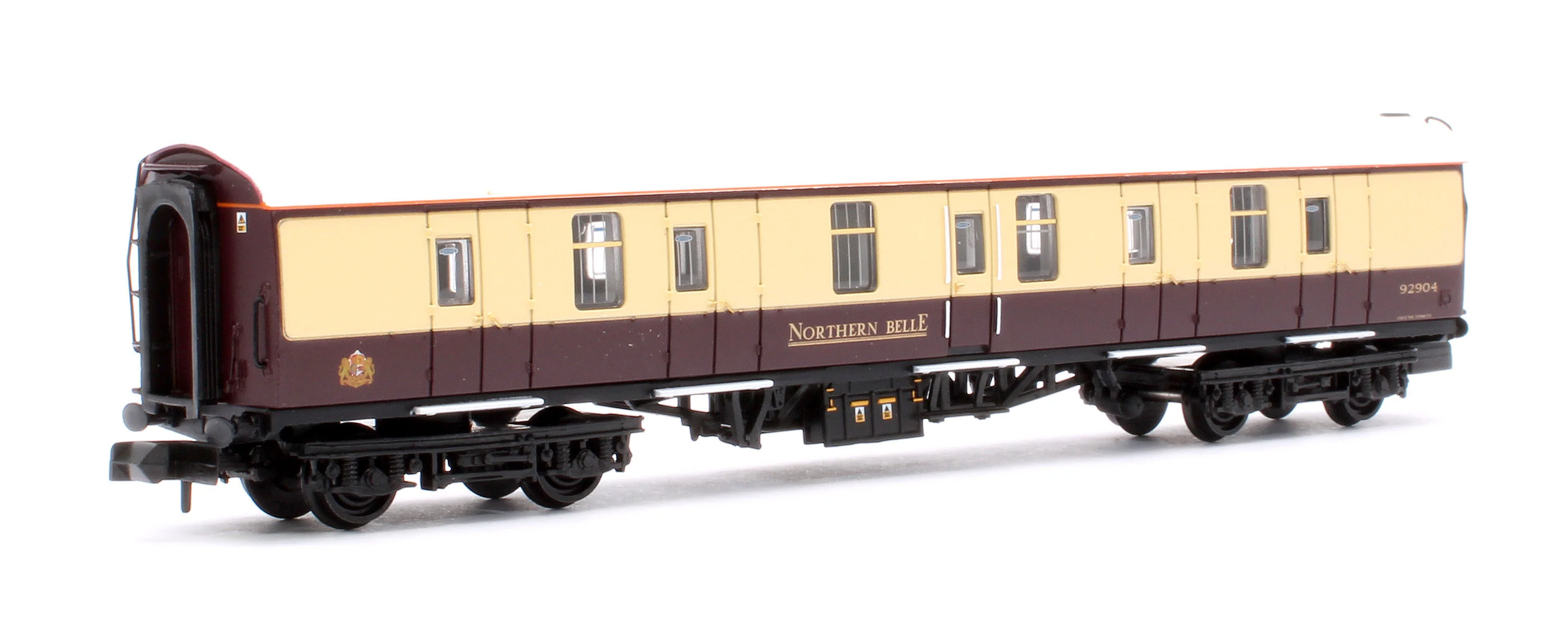 374-040K BR Mk1 BG Full Brake Northern Belle Maroon & Cream No. 92904 - Image 3