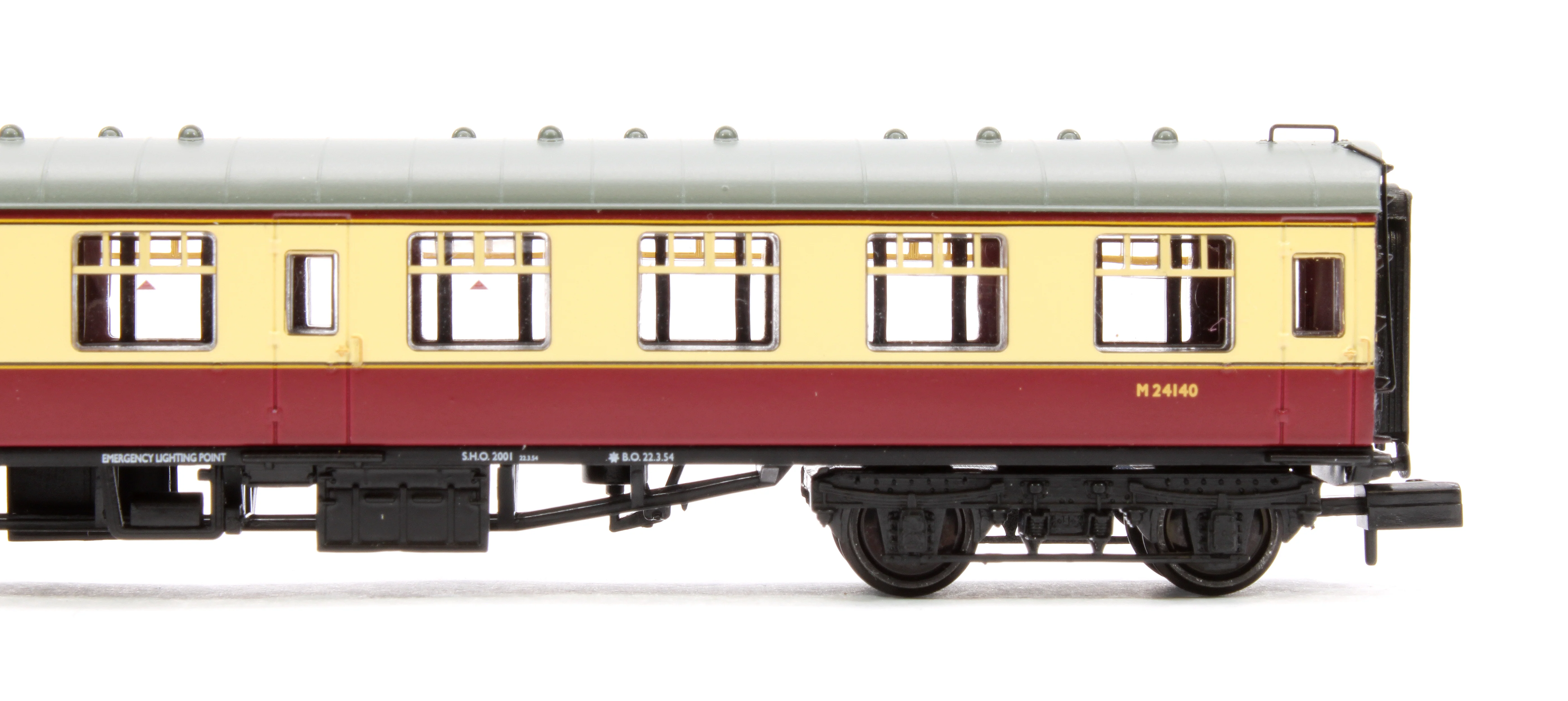 374-060F BR Mk1 SK Second Corridor BR Crimson & Cream No. M24140 - Image 4