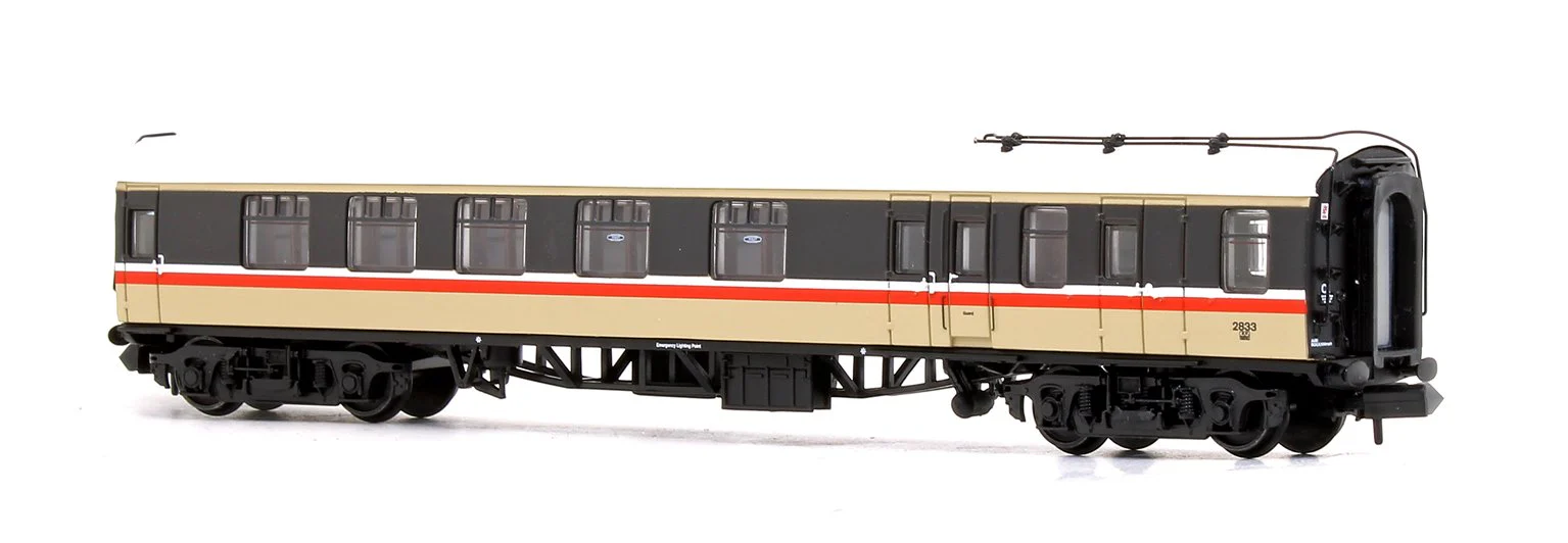 374-088 BR Mk1 BCK Brake Composite Corridor BR InterCity Charter (Executive) No. 2833 - Image 2