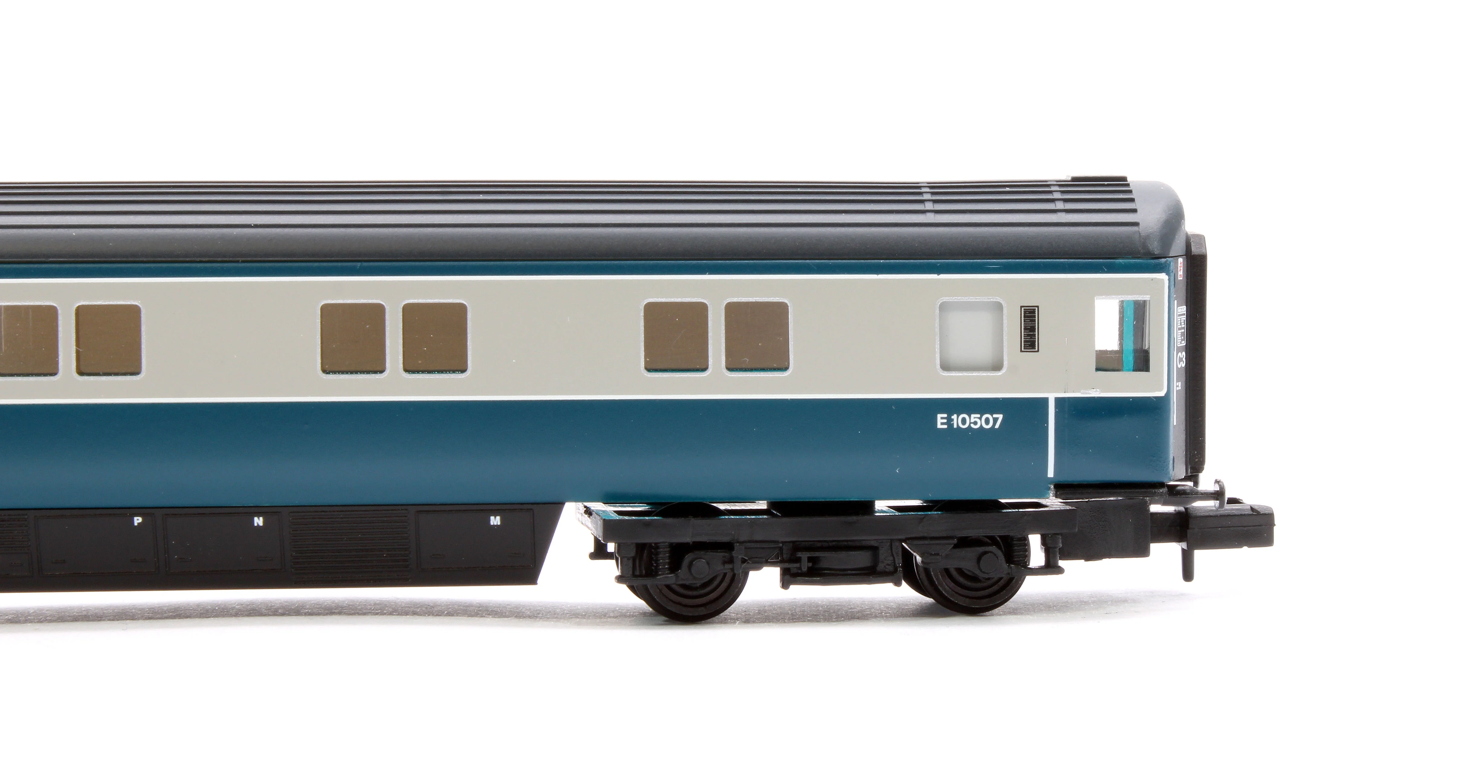 374-477A BR Mk3 SLEP Sleeper with Pantry BR Blue & Grey (Inter-City Sleeper) No.E10507 - Image 4