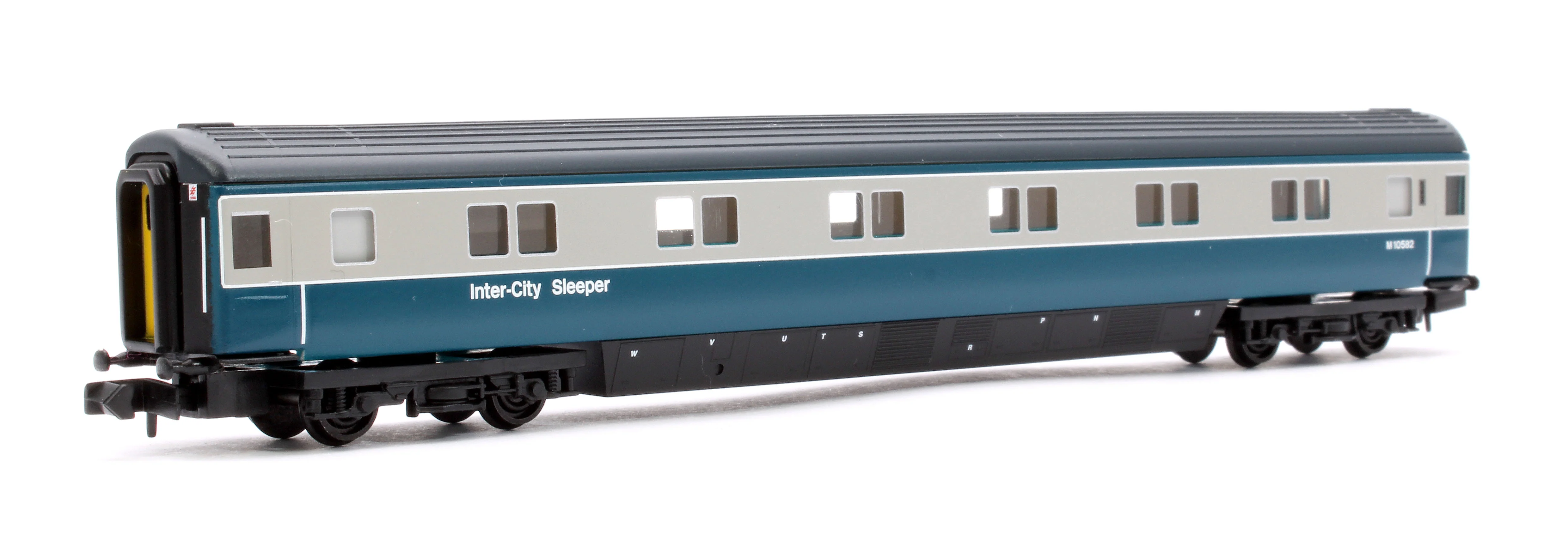 374-477B BR Mk3 SLEP Sleeper with Pantry BR Blue & Grey (Inter-City Sleeper) No.M10582 - Image 3