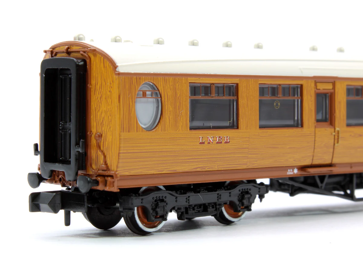 376-225A LNER Thompson Composite Corridor LNER Teak Effect 147 - Image 4