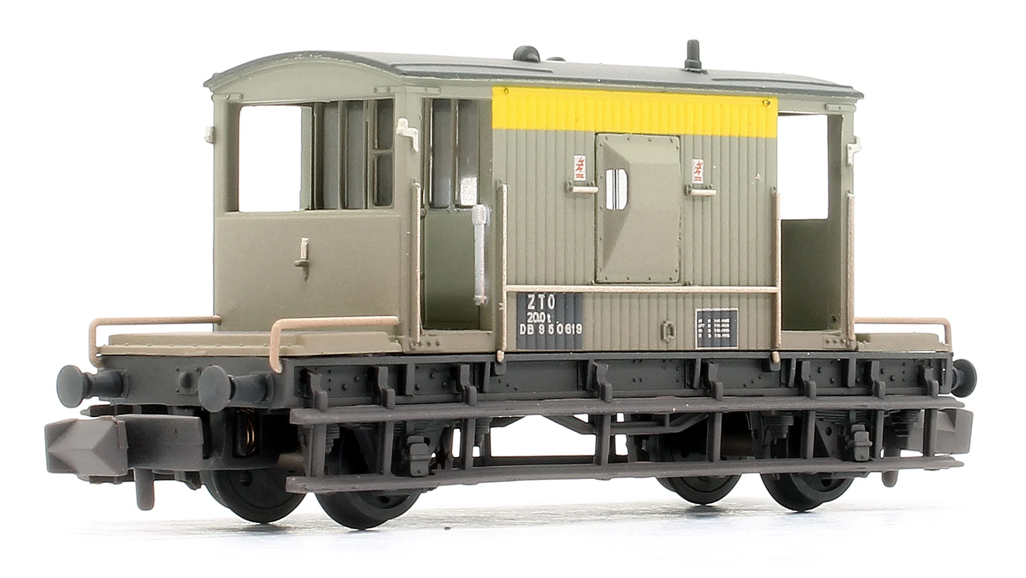 377-529A BR 20T Brake Van BR Engineers Grey & Yellow 950619 - Weathered