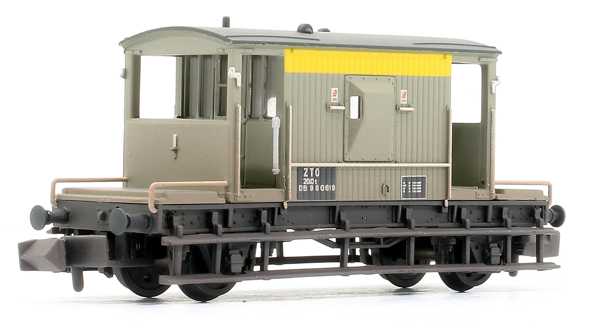 377-529A BR 20T Brake Van BR Engineers Grey & Yellow 950619 - Weathered - Image 2