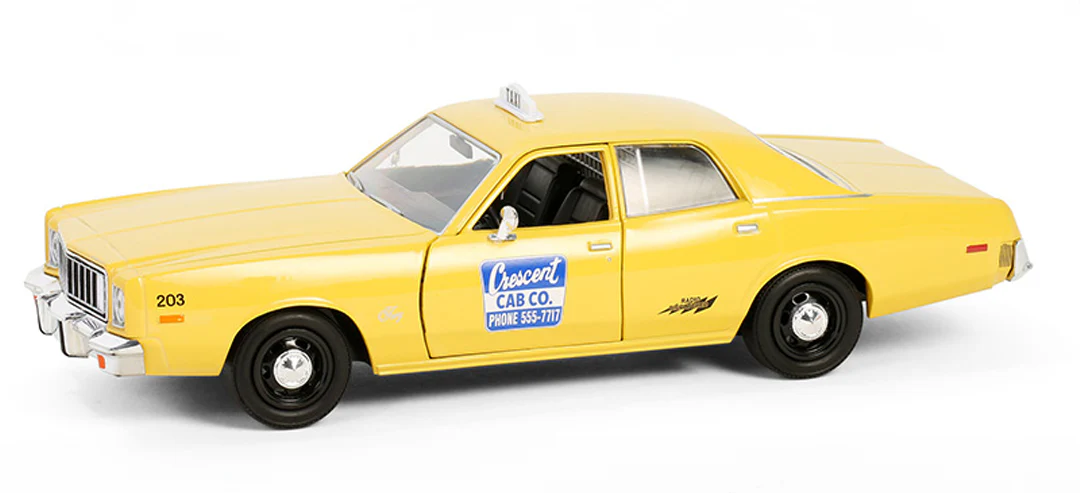 GL84202 Poltergeist (1982 Movie) 1975 Plymouth Fury Crescent Cab Co.