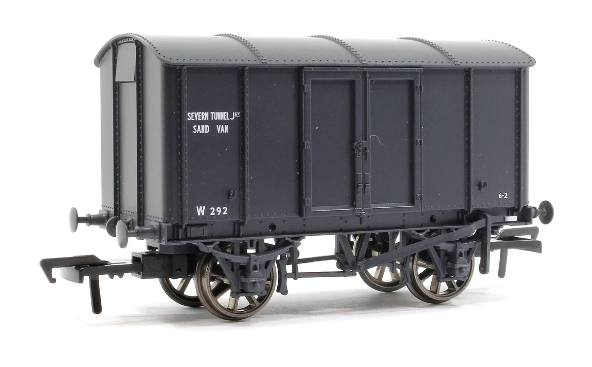 908015 GWR ‘Iron Mink' Van No. W292, BR ‘Sand Van’