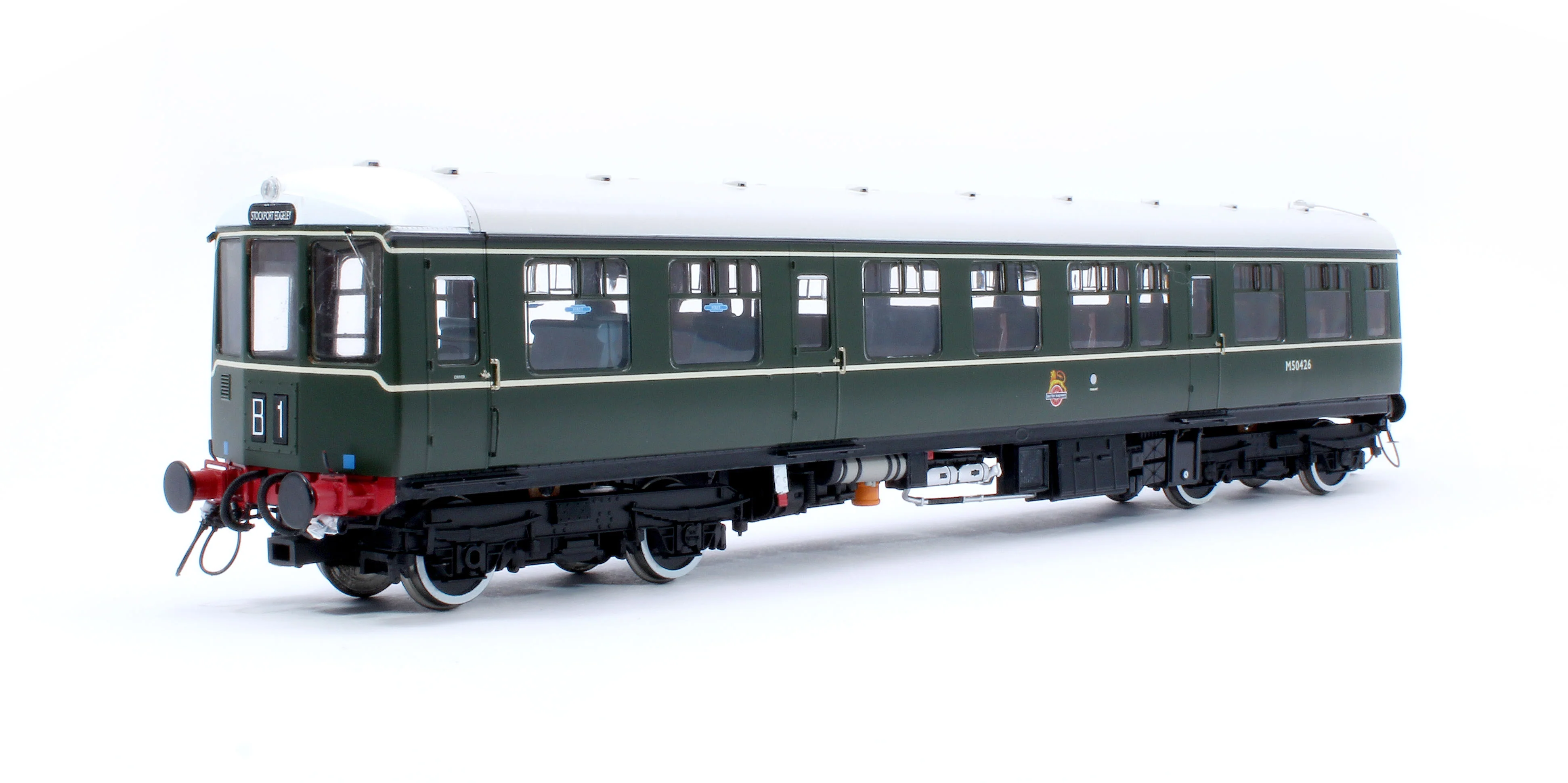 1450 Class 104 3 Car DMU M50422/M59134/M50426 BR Green (Early) with Lion & Wheel Emblem - Image 9