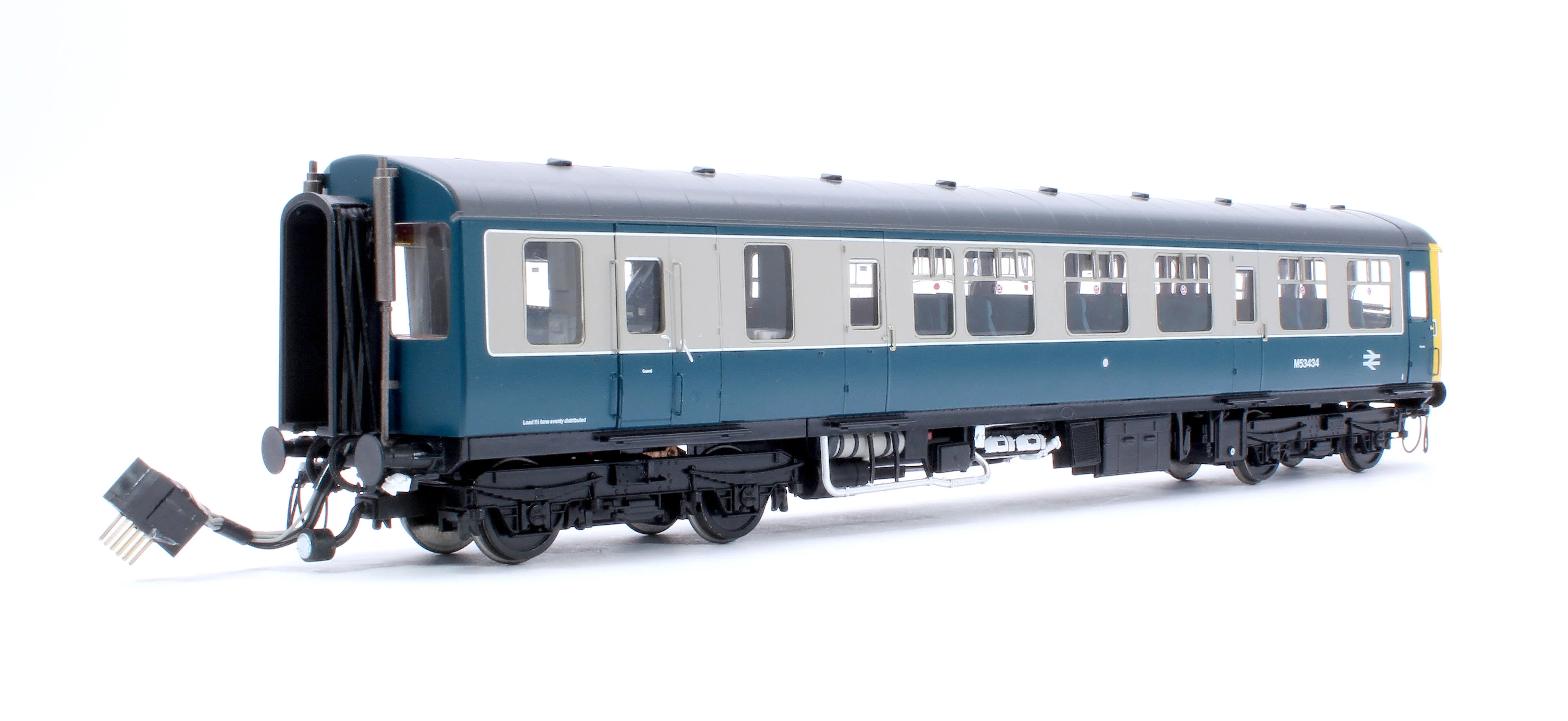 1457 Class 104 3 Car DMU BX487 M53424/M59207/M53434 BR Blue/Grey - Image 5