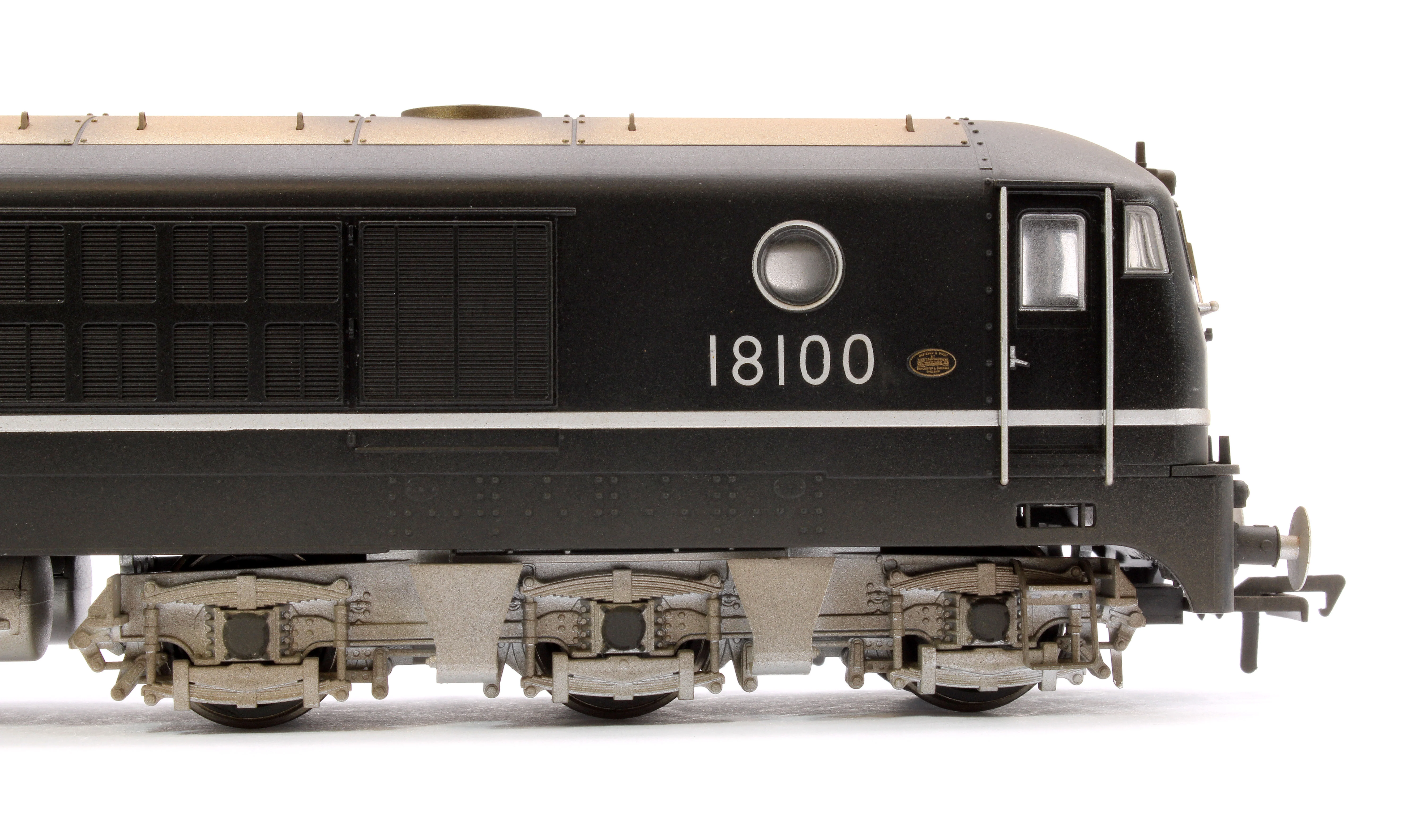 1810W Custom Weathered BR Gas Turbine 18100 Class in BR Black with Silver Trim (As Built 1951) Locomotive - Image 7